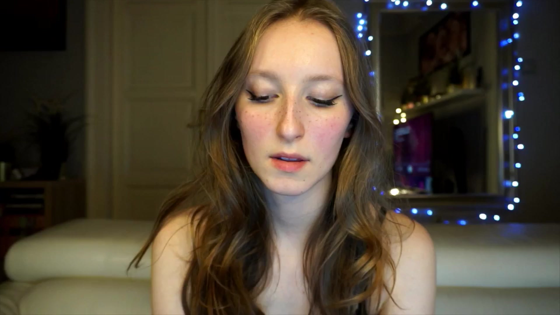 Gallery image thumbnail from Sw33t_g1rl's myfreecams stream on, 02/12/2026, 18:46 image 4 of 20