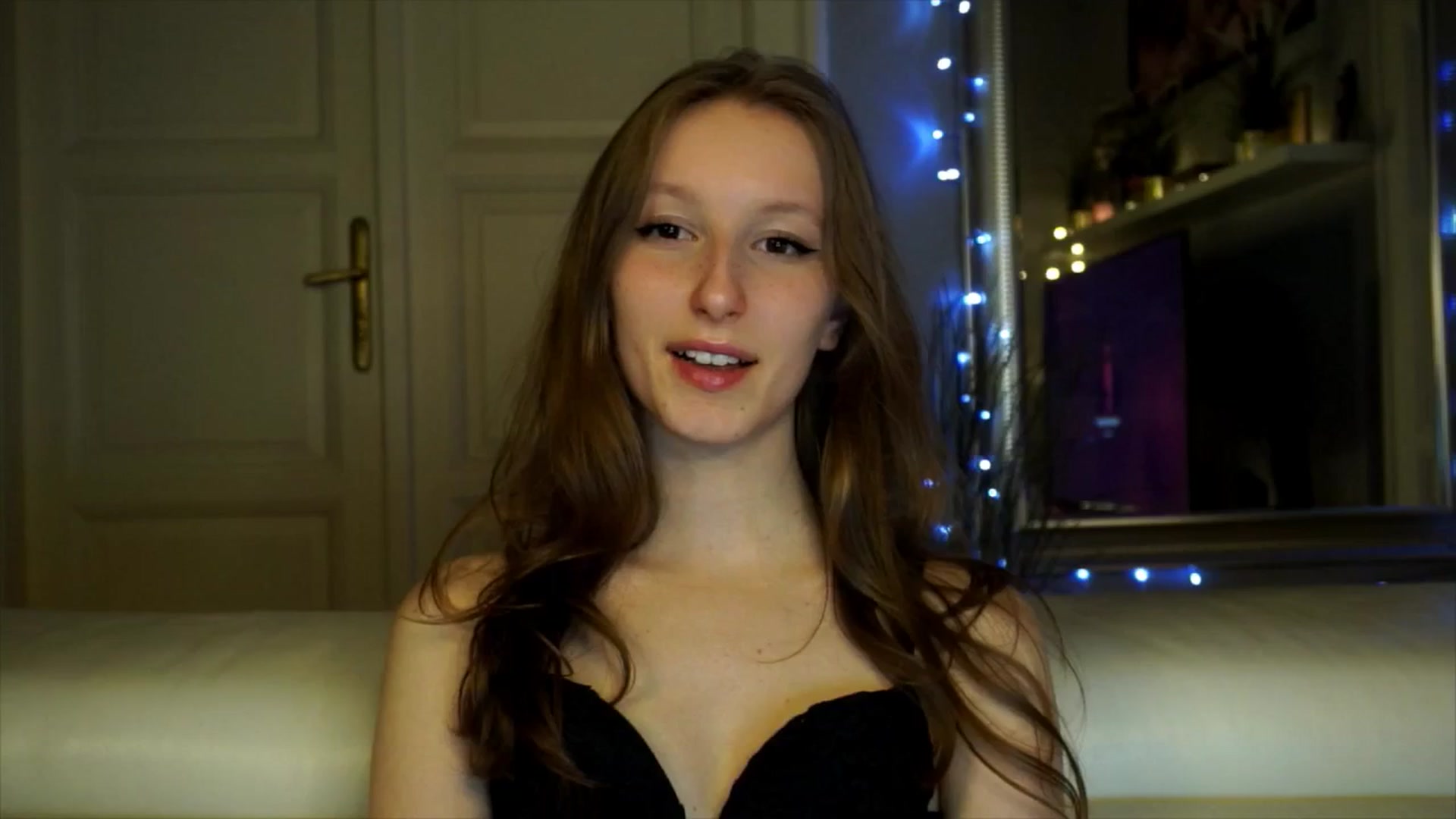 Gallery image thumbnail from Sw33t_g1rl's myfreecams stream on, 02/12/2026, 21:30 image 18 of 20
