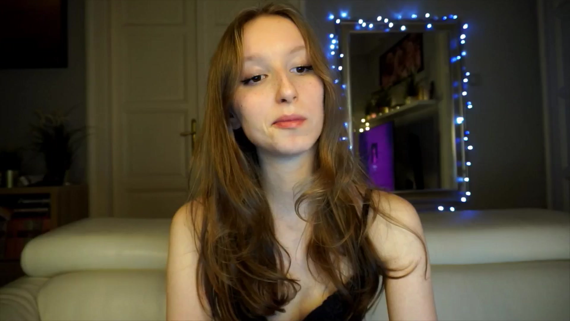Gallery image thumbnail from Sw33t_g1rl's myfreecams stream on, 02/12/2026, 21:30 image 17 of 20
