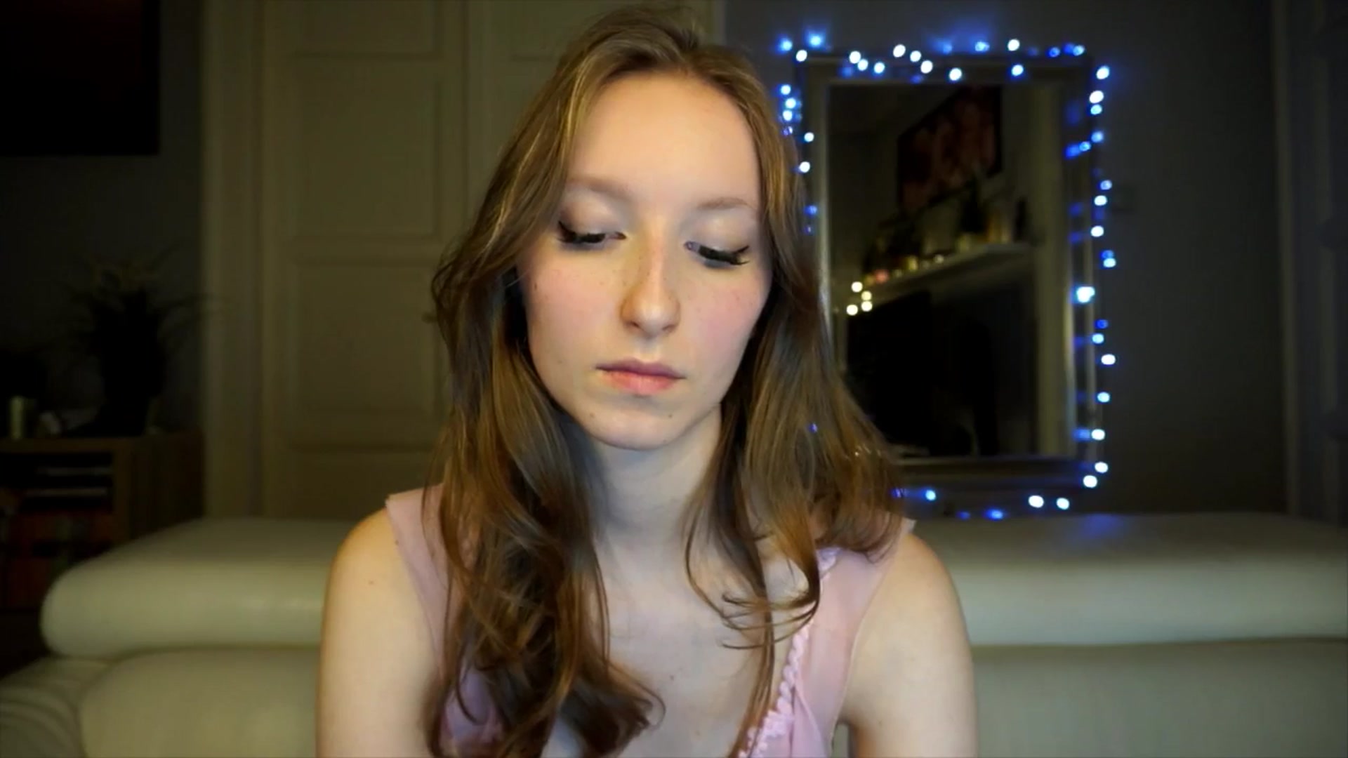 Gallery image thumbnail from Sw33t_g1rl's myfreecams stream on, 02/13/2026, 18:14 image 20 of 20