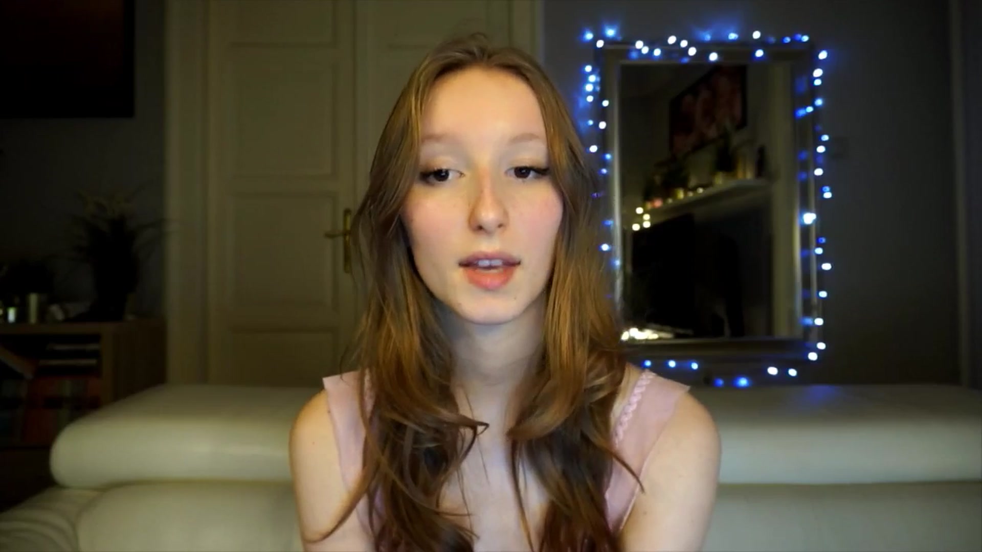 Gallery image thumbnail from Sw33t_g1rl's myfreecams stream on, 02/13/2026, 18:14 image 15 of 20