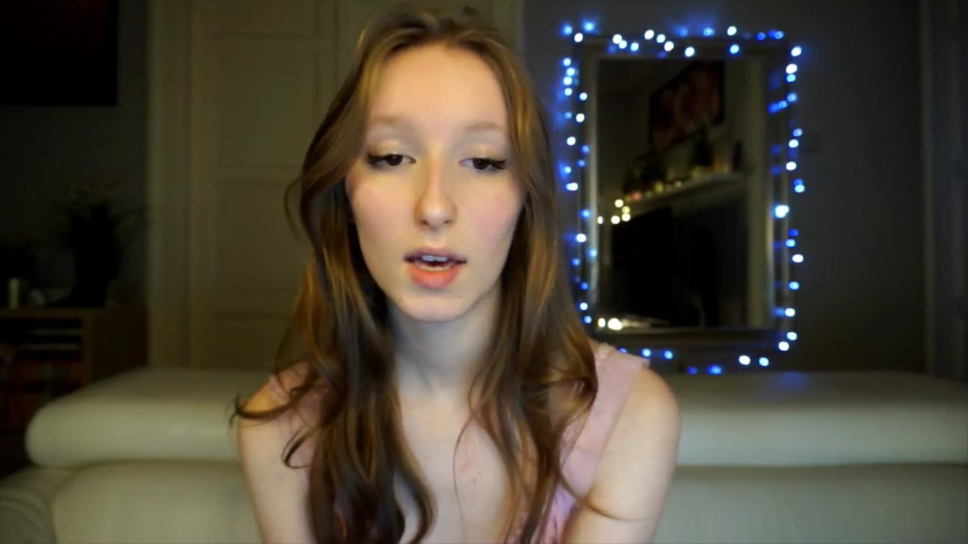 Gallery image thumbnail from Sw33t_g1rl's myfreecams stream on, 02/13/2026, 18:31 image 13 of 20
