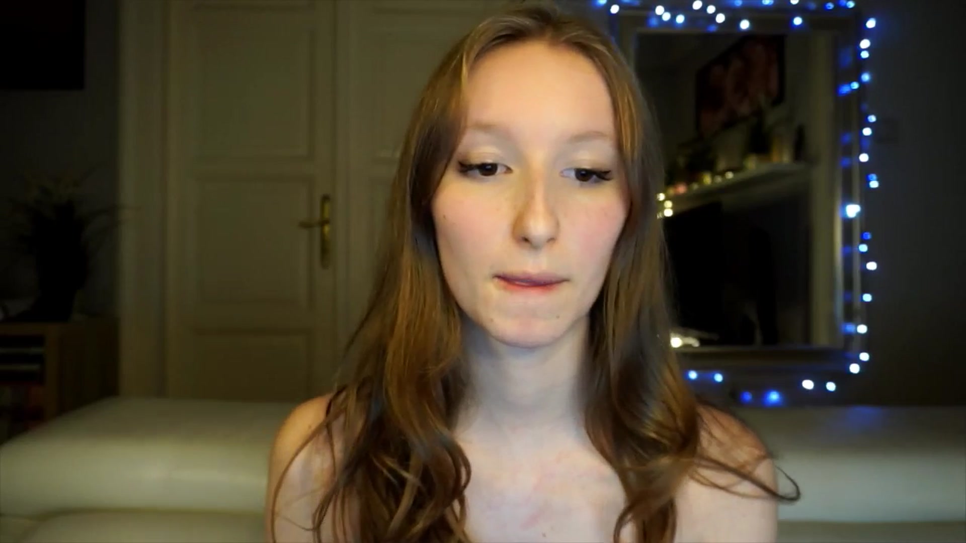 Gallery image thumbnail from Sw33t_g1rl's myfreecams stream on, 02/13/2026, 18:31 image 17 of 20