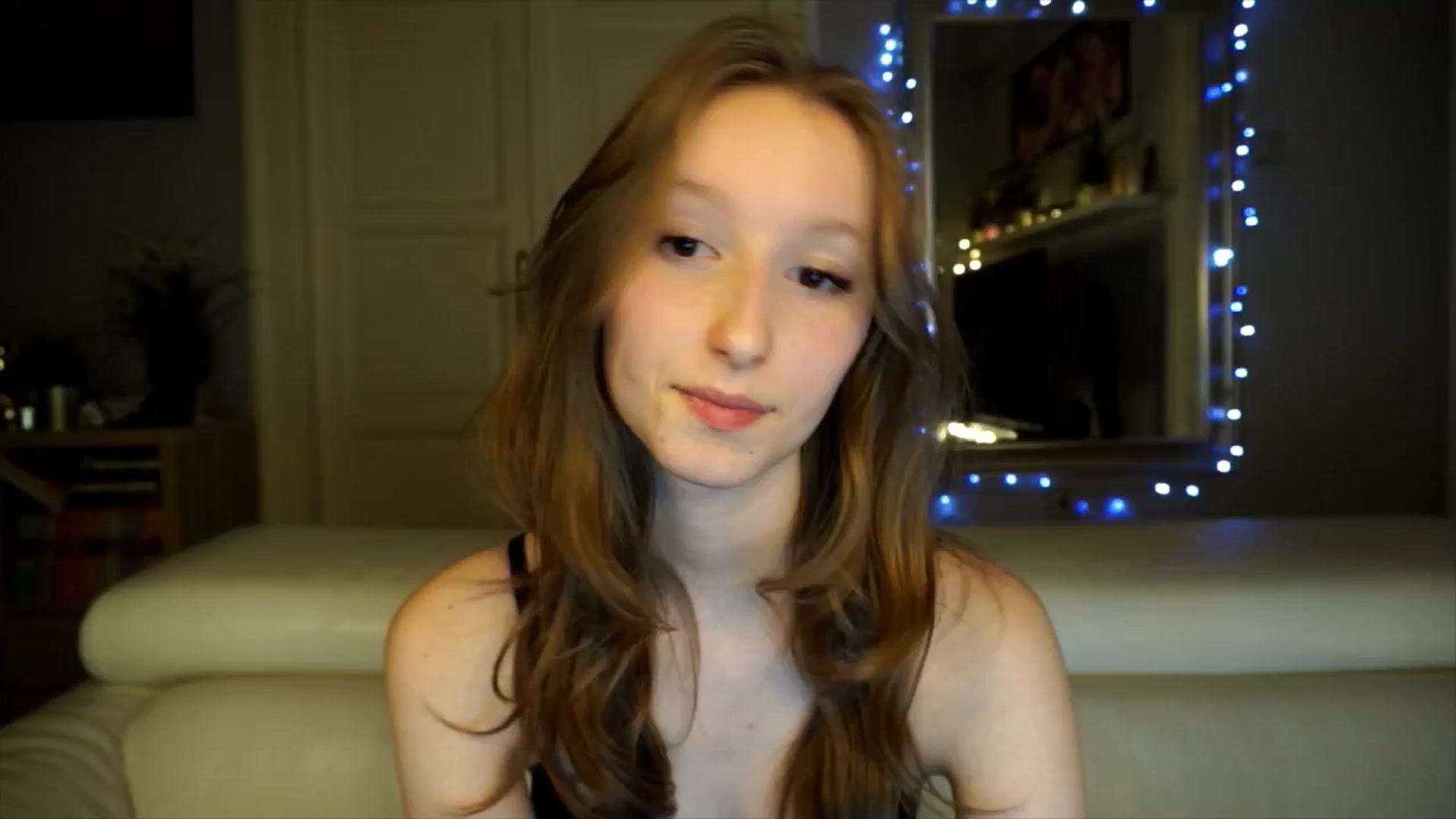 Gallery image thumbnail from Sw33t_g1rl's myfreecams stream on, 02/13/2026, 19:11 image 6 of 20