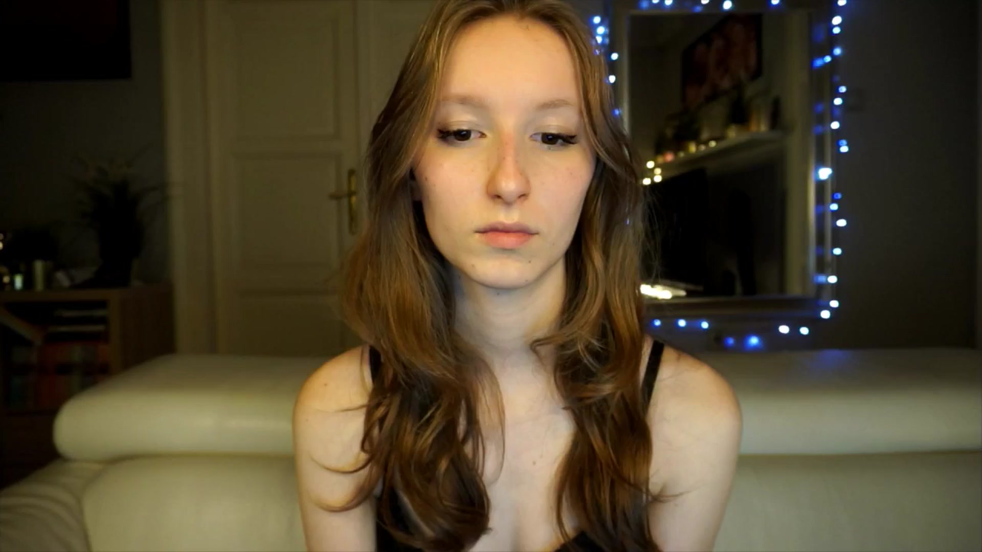 Gallery image thumbnail from Sw33t_g1rl's myfreecams stream on, 02/13/2026, 19:11 image 15 of 20