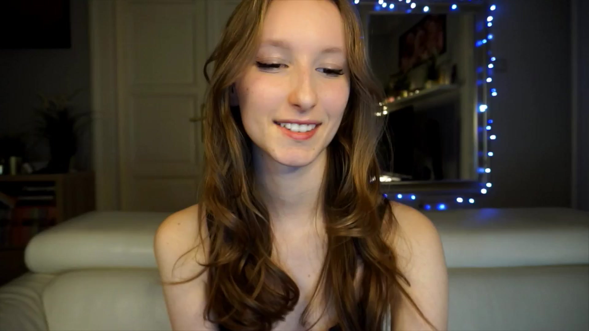 Gallery image thumbnail from Sw33t_g1rl's myfreecams stream on, 02/13/2026, 19:40 image 8 of 20