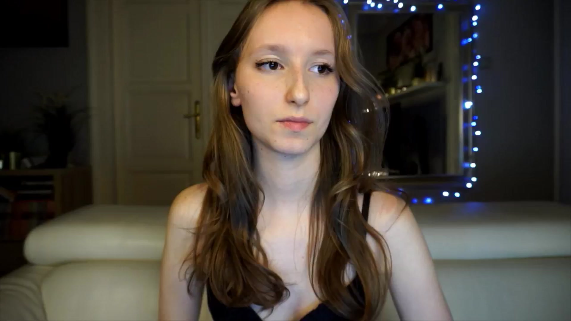 Gallery image thumbnail from Sw33t_g1rl's myfreecams stream on, 02/13/2026, 19:40 image 12 of 20