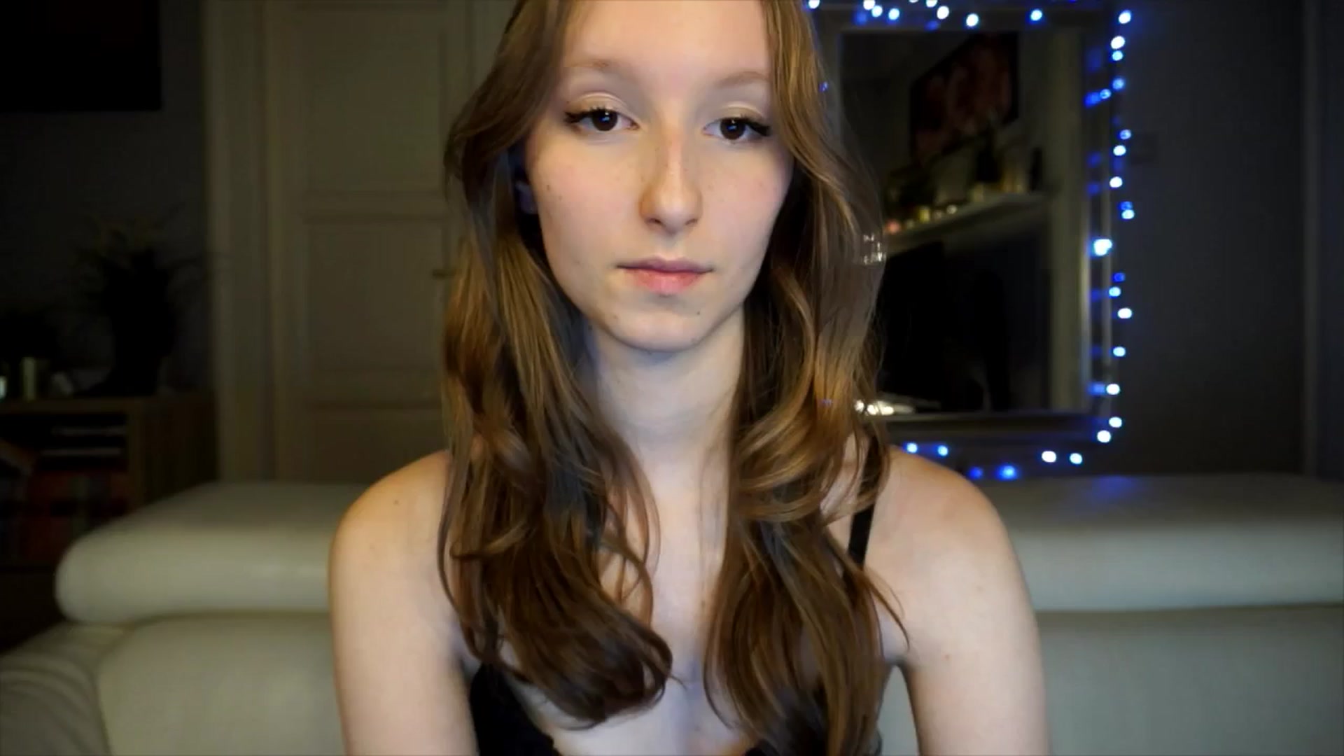 Gallery image thumbnail from Sw33t_g1rl's myfreecams stream on, 02/13/2026, 19:40 image 11 of 20