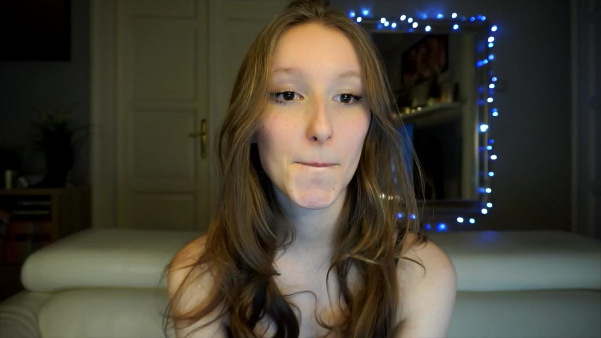 Gallery image thumbnail from Sw33t_g1rl's myfreecams stream on, 02/14/2026, 21:06 image 1 of 20