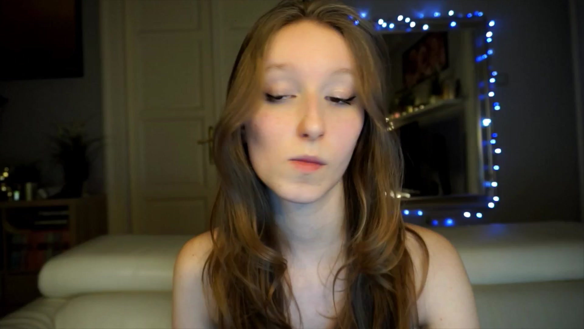Gallery image thumbnail from Sw33t_g1rl's myfreecams stream on, 02/14/2026, 21:06 image 4 of 20