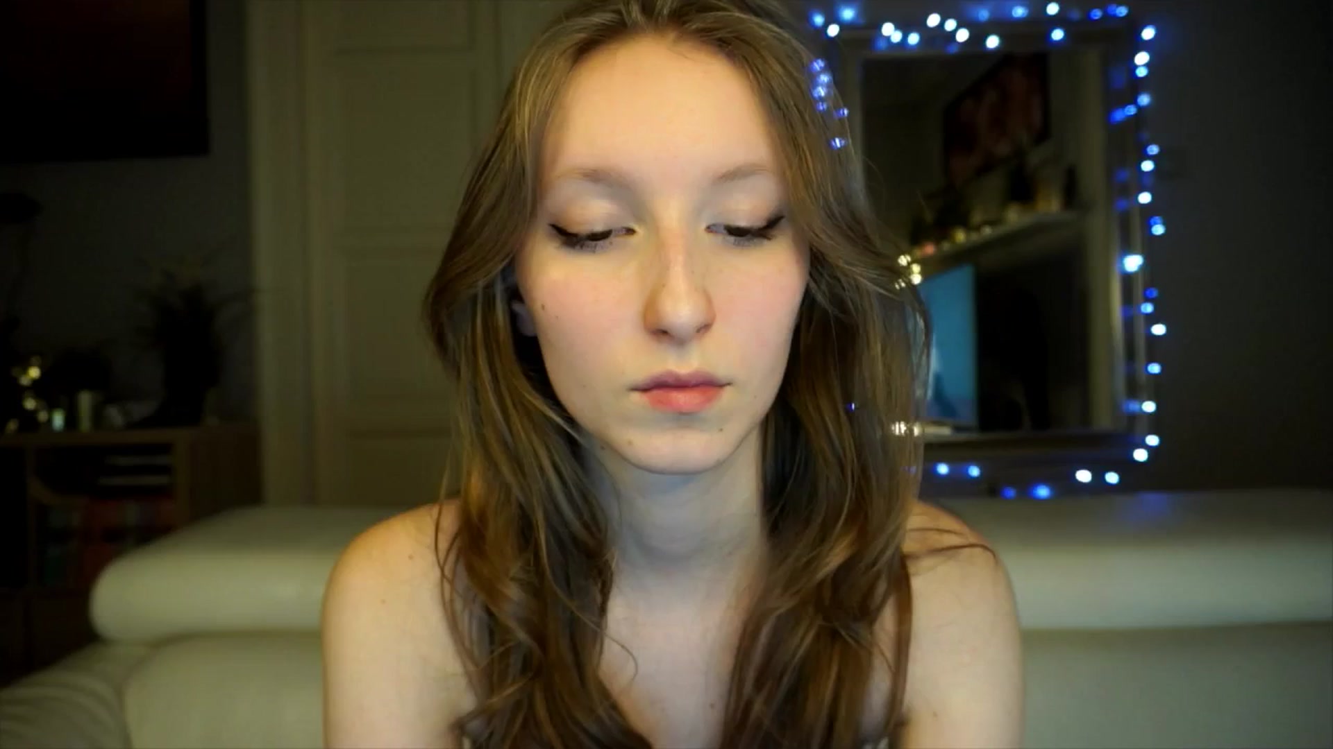 Gallery image thumbnail from Sw33t_g1rl's myfreecams stream on, 02/14/2026, 21:06 image 19 of 20