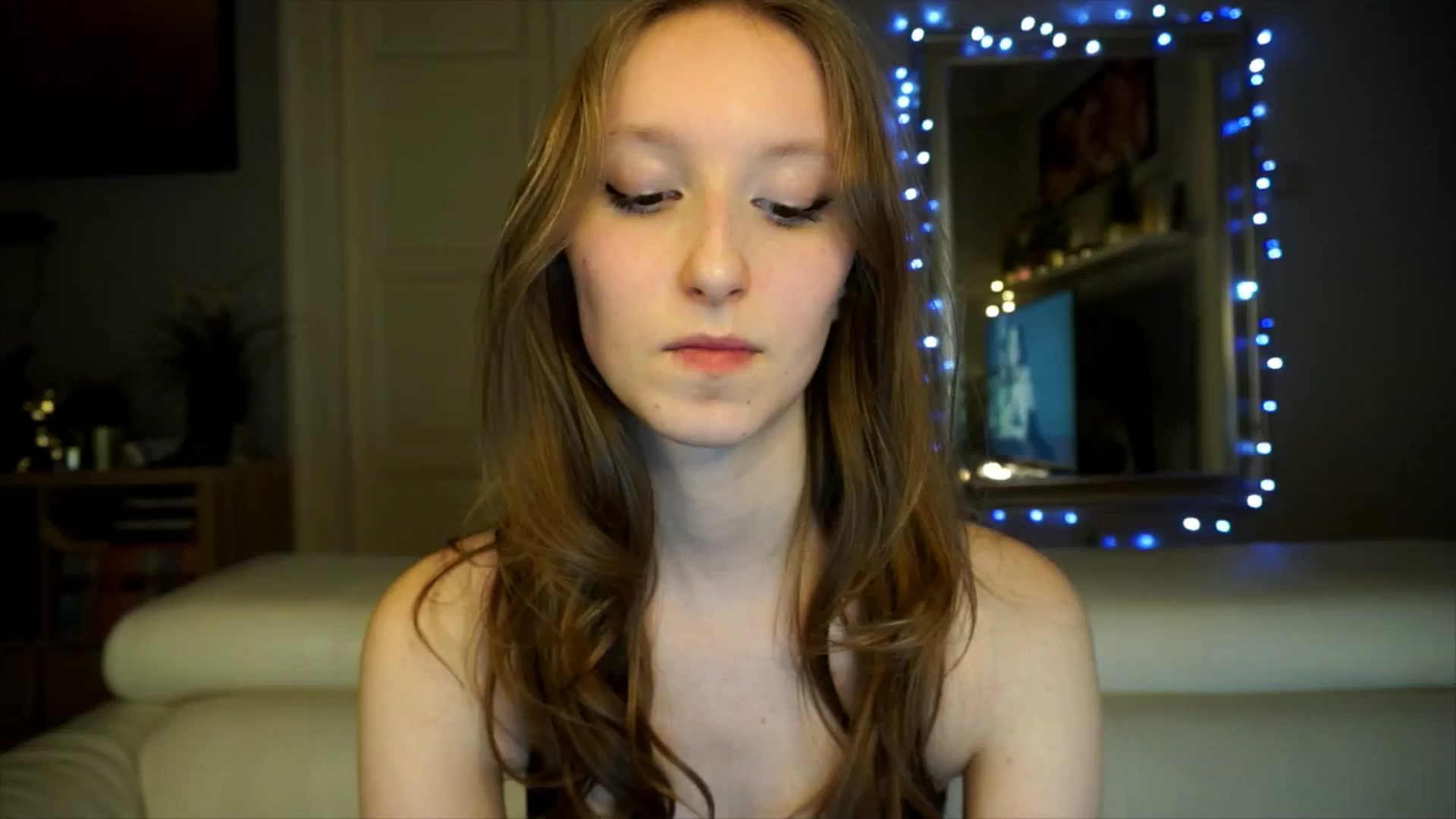 Gallery image thumbnail from Sw33t_g1rl's myfreecams stream on, 02/14/2026, 21:06 image 15 of 20