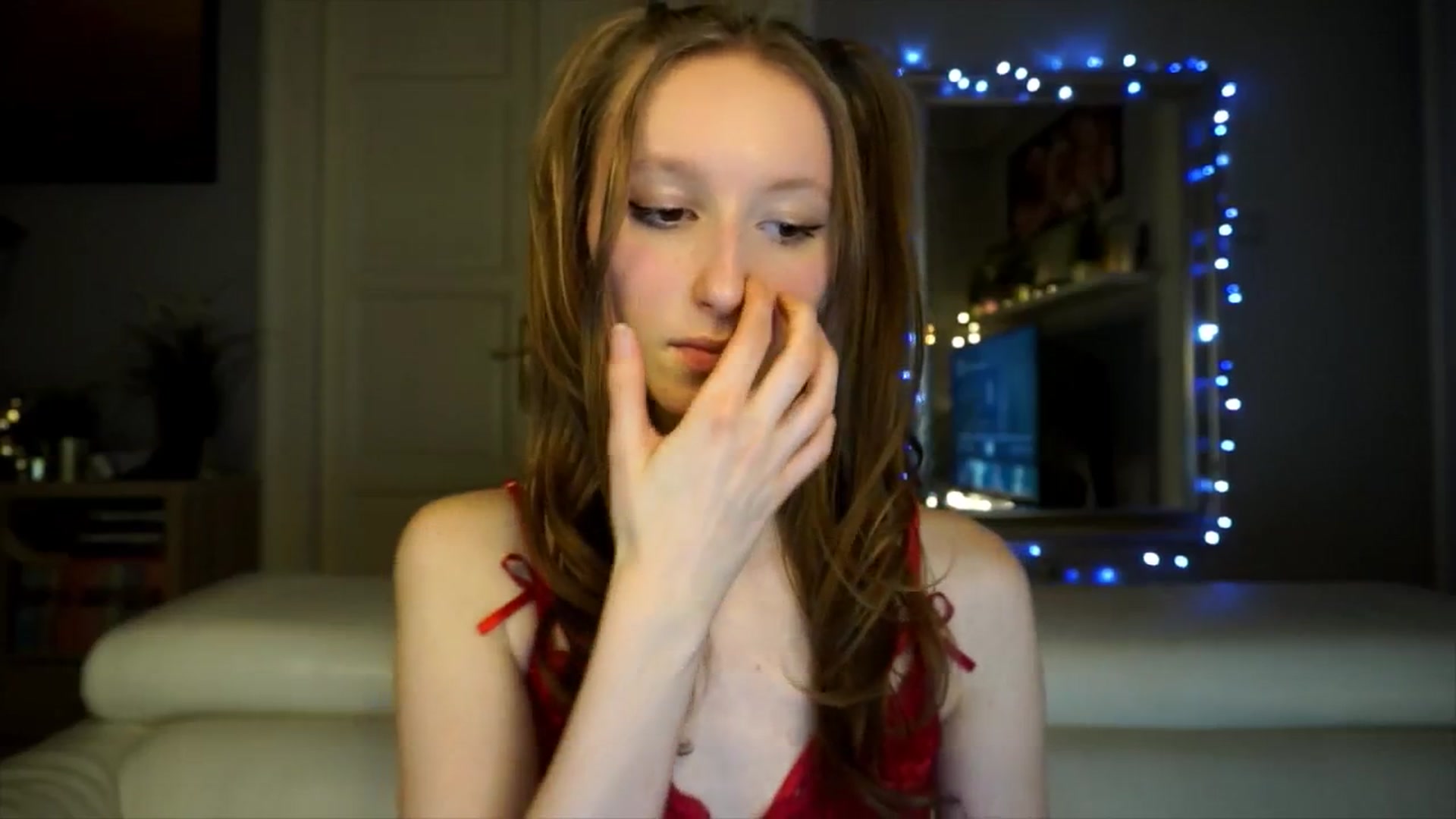 Gallery image thumbnail from Sw33t_g1rl's myfreecams stream on, 02/15/2026, 20:47 image 6 of 20