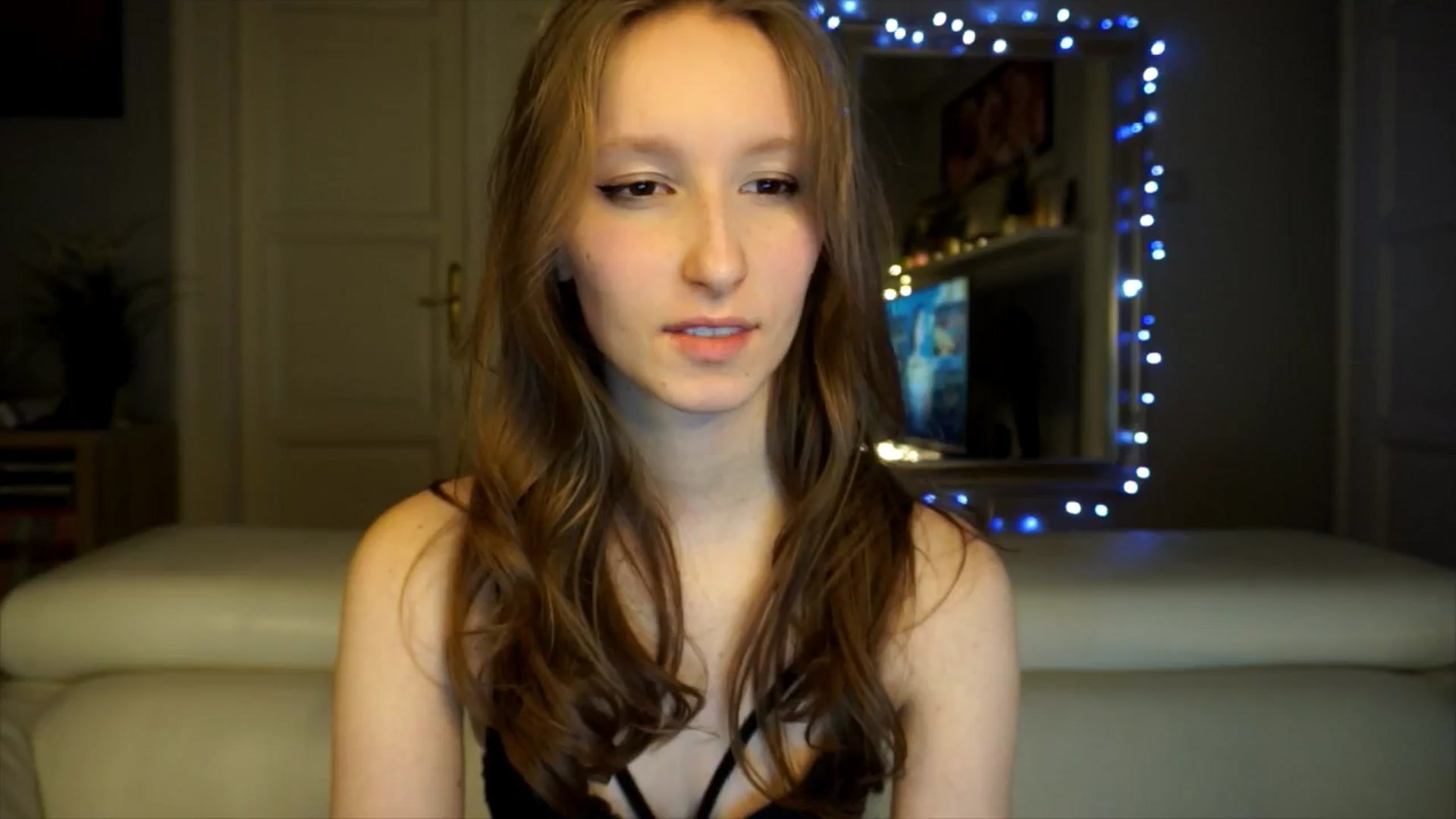 Gallery image thumbnail from Sw33t_g1rl's myfreecams stream on, 02/16/2026, 18:23 image 6 of 20
