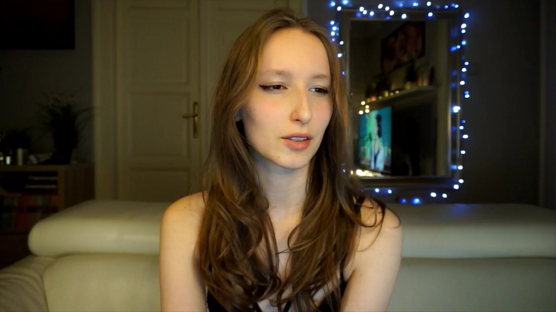 Gallery image thumbnail from Sw33t_g1rl's myfreecams stream on, 02/16/2026, 18:23 image 9 of 20