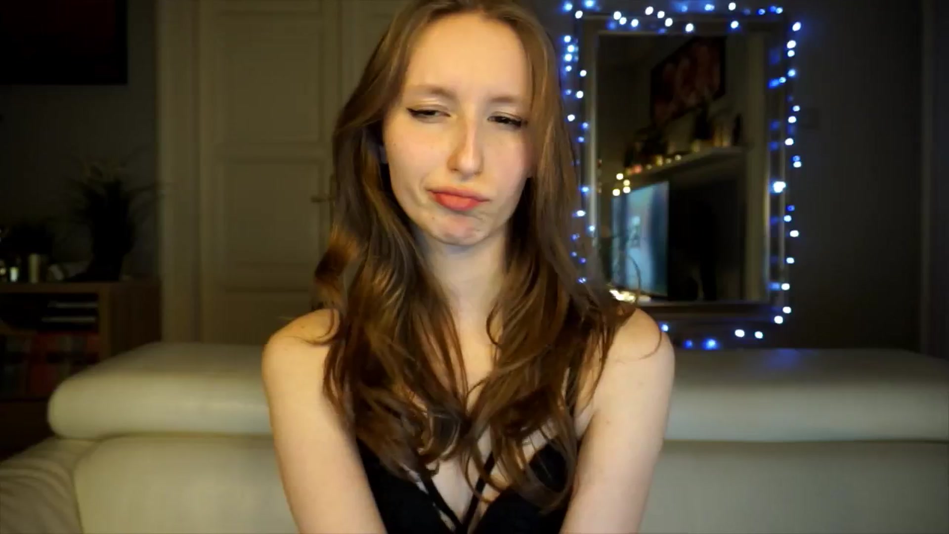 Gallery image thumbnail from Sw33t_g1rl's myfreecams stream on, 02/16/2026, 18:23 image 7 of 20