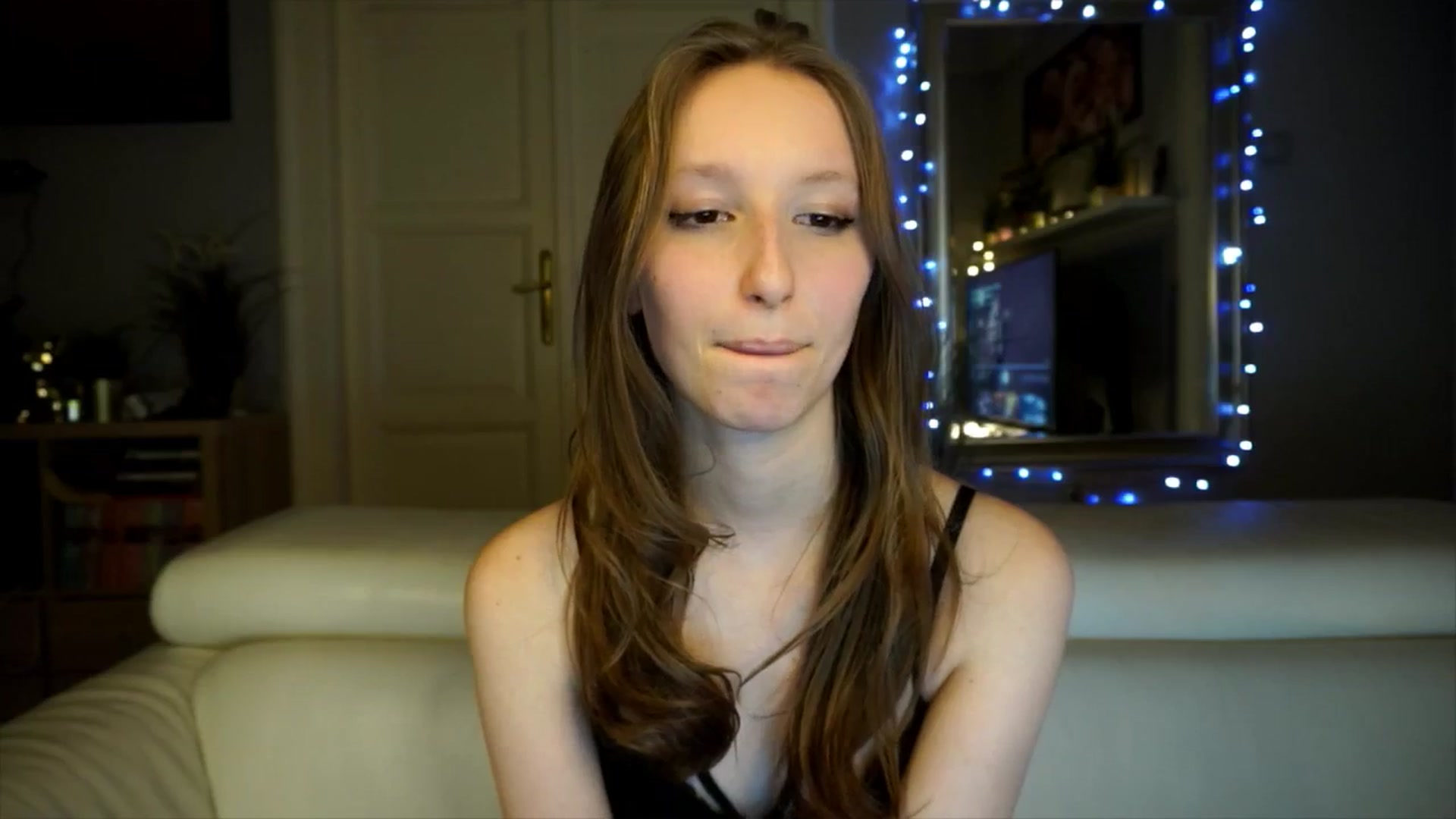 Gallery image thumbnail from Sw33t_g1rl's myfreecams stream on, 02/16/2026, 21:05 image 20 of 20