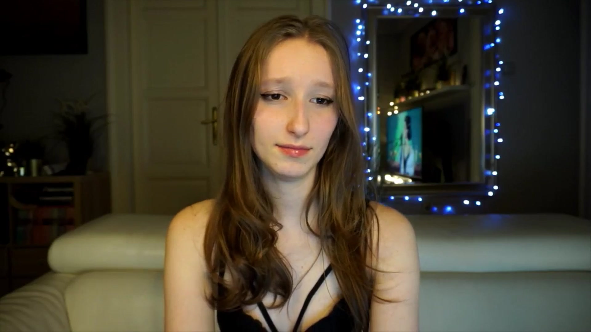 Gallery image thumbnail from Sw33t_g1rl's myfreecams stream on, 02/16/2026, 21:05 image 3 of 20