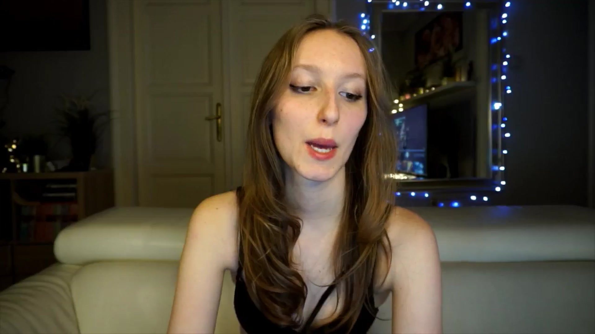 Gallery image thumbnail from Sw33t_g1rl's myfreecams stream on, 02/16/2026, 21:05 image 17 of 20