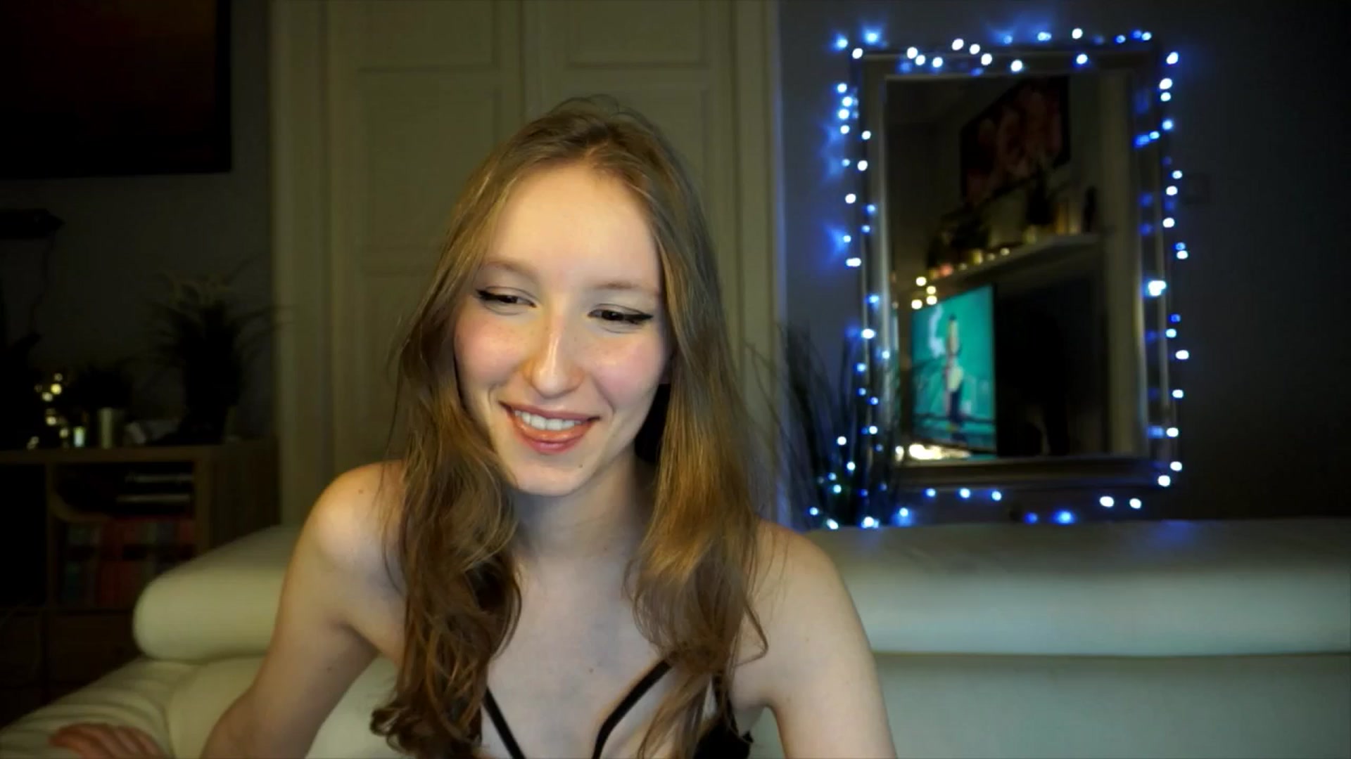 Gallery image thumbnail from Sw33t_g1rl's myfreecams stream on, 02/17/2026, 17:41 image 15 of 20