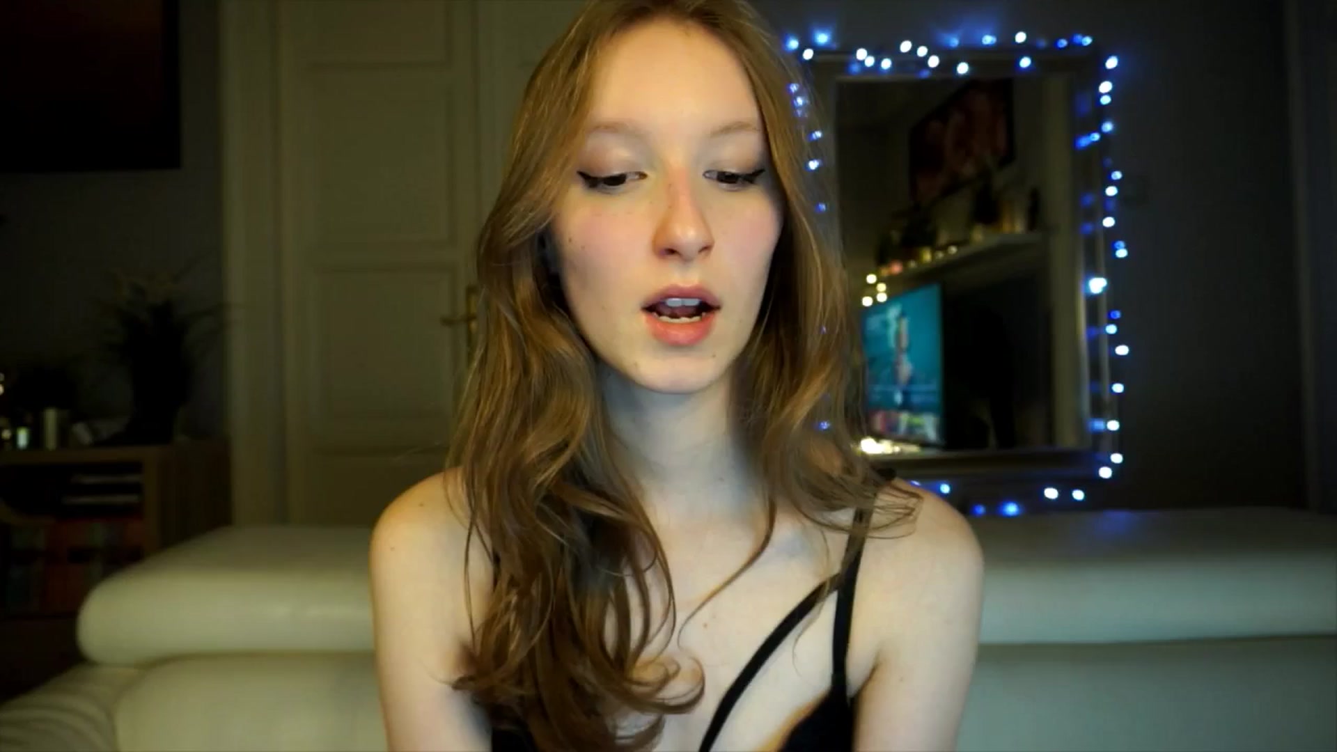 Gallery image thumbnail from Sw33t_g1rl's myfreecams stream on, 02/17/2026, 17:41 image 3 of 20