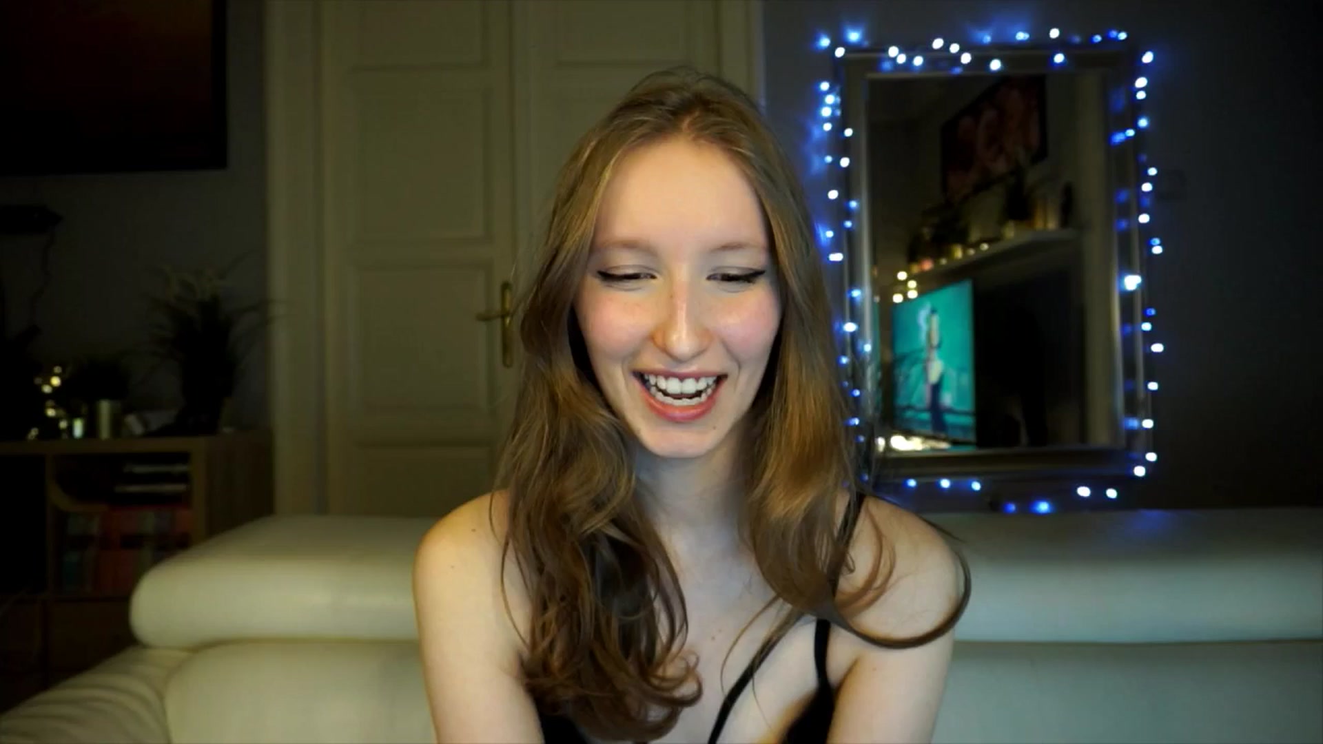 Gallery image thumbnail from Sw33t_g1rl's myfreecams stream on, 02/17/2026, 17:41 image 12 of 20
