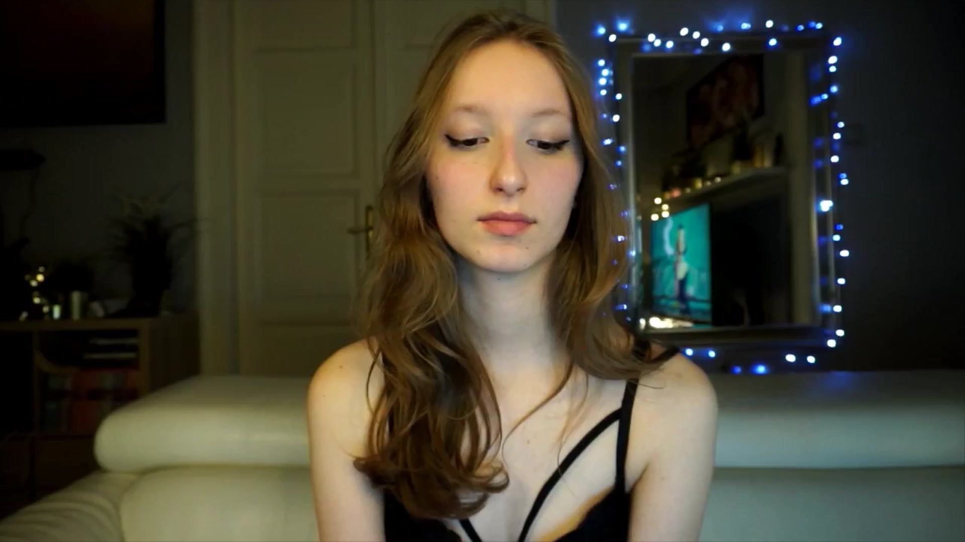Gallery image thumbnail from Sw33t_g1rl's myfreecams stream on, 02/17/2026, 17:41 image 7 of 20