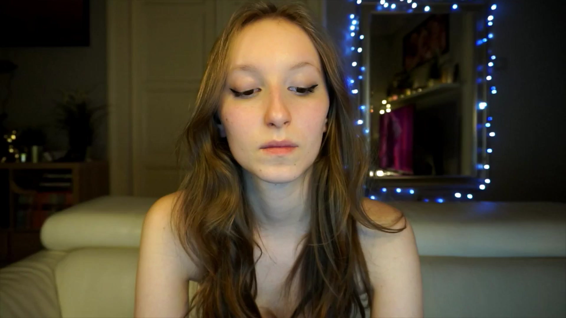 Gallery image thumbnail from Sw33t_g1rl's myfreecams stream on, 02/17/2026, 21:01 image 15 of 20