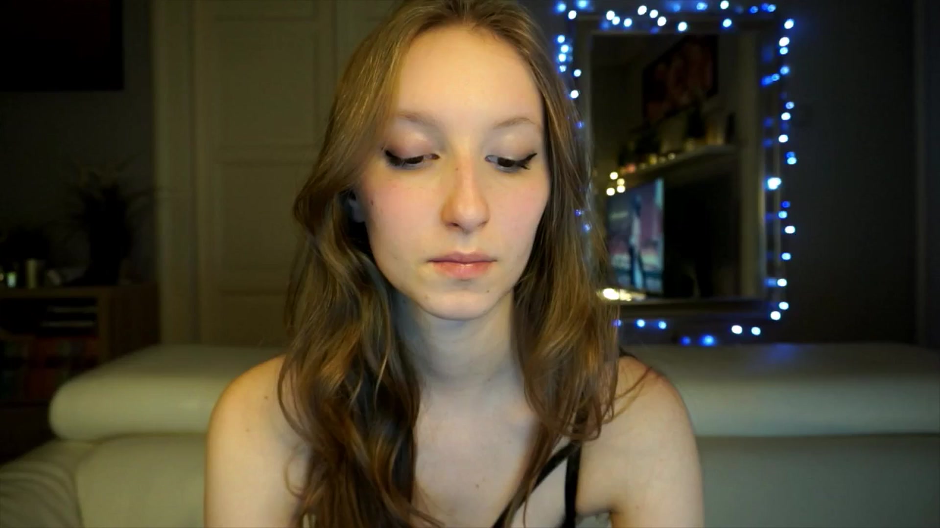 Gallery image thumbnail from Sw33t_g1rl's myfreecams stream on, 02/17/2026, 21:01 image 20 of 20