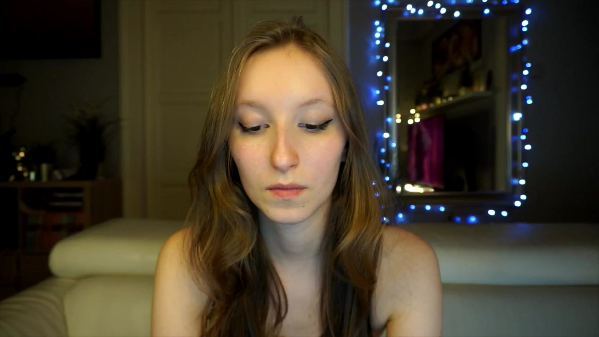 Gallery image thumbnail from Sw33t_g1rl's myfreecams stream on, 02/17/2026, 21:01 image 14 of 20