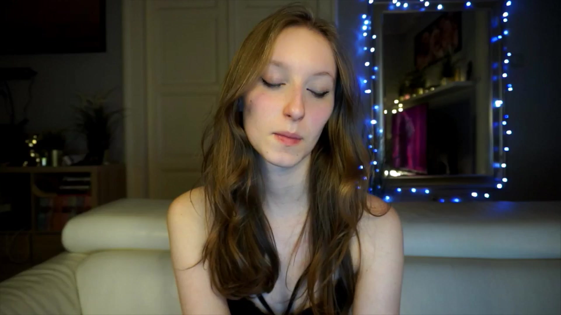 Gallery image thumbnail from Sw33t_g1rl's myfreecams stream on, 02/17/2026, 21:01 image 10 of 20