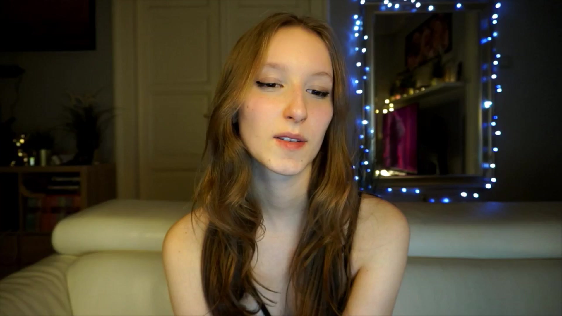 Gallery image thumbnail from Sw33t_g1rl's myfreecams stream on, 02/17/2026, 21:01 image 3 of 20