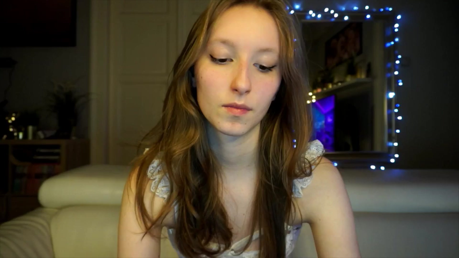 Gallery image thumbnail from Sw33t_g1rl's myfreecams stream on, 02/18/2026, 20:28 image 16 of 20