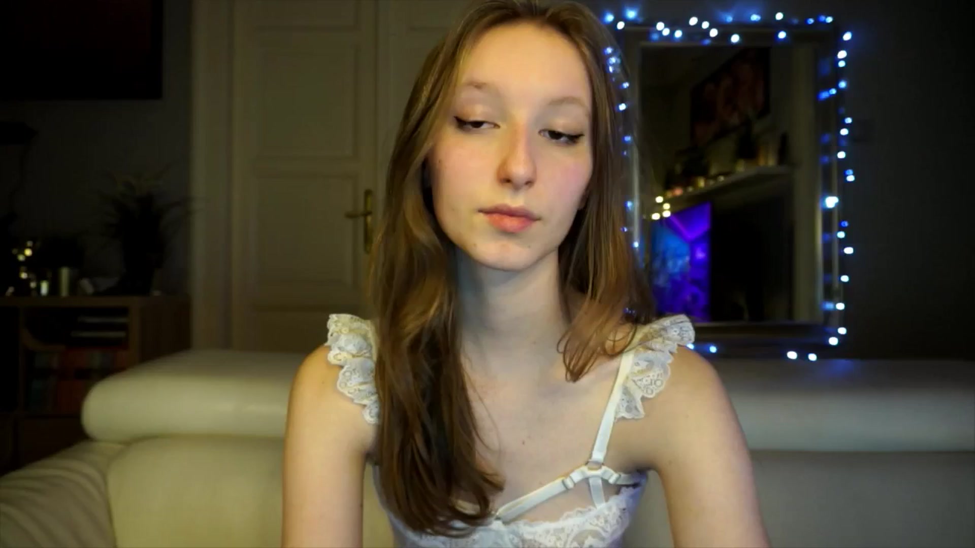 Gallery image thumbnail from Sw33t_g1rl's myfreecams stream on, 02/18/2026, 20:28 image 3 of 20