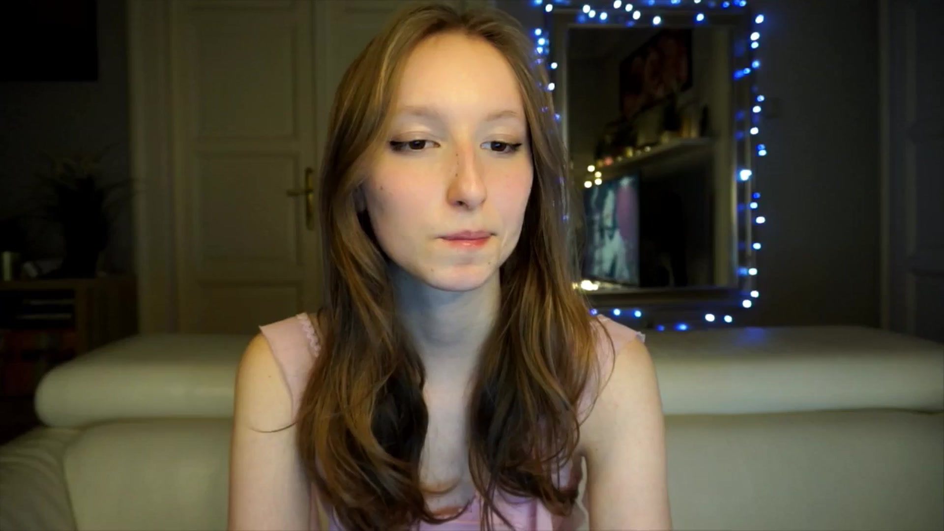 Gallery image thumbnail from Sw33t_g1rl's myfreecams stream on, 02/20/2026, 18:48 image 7 of 20