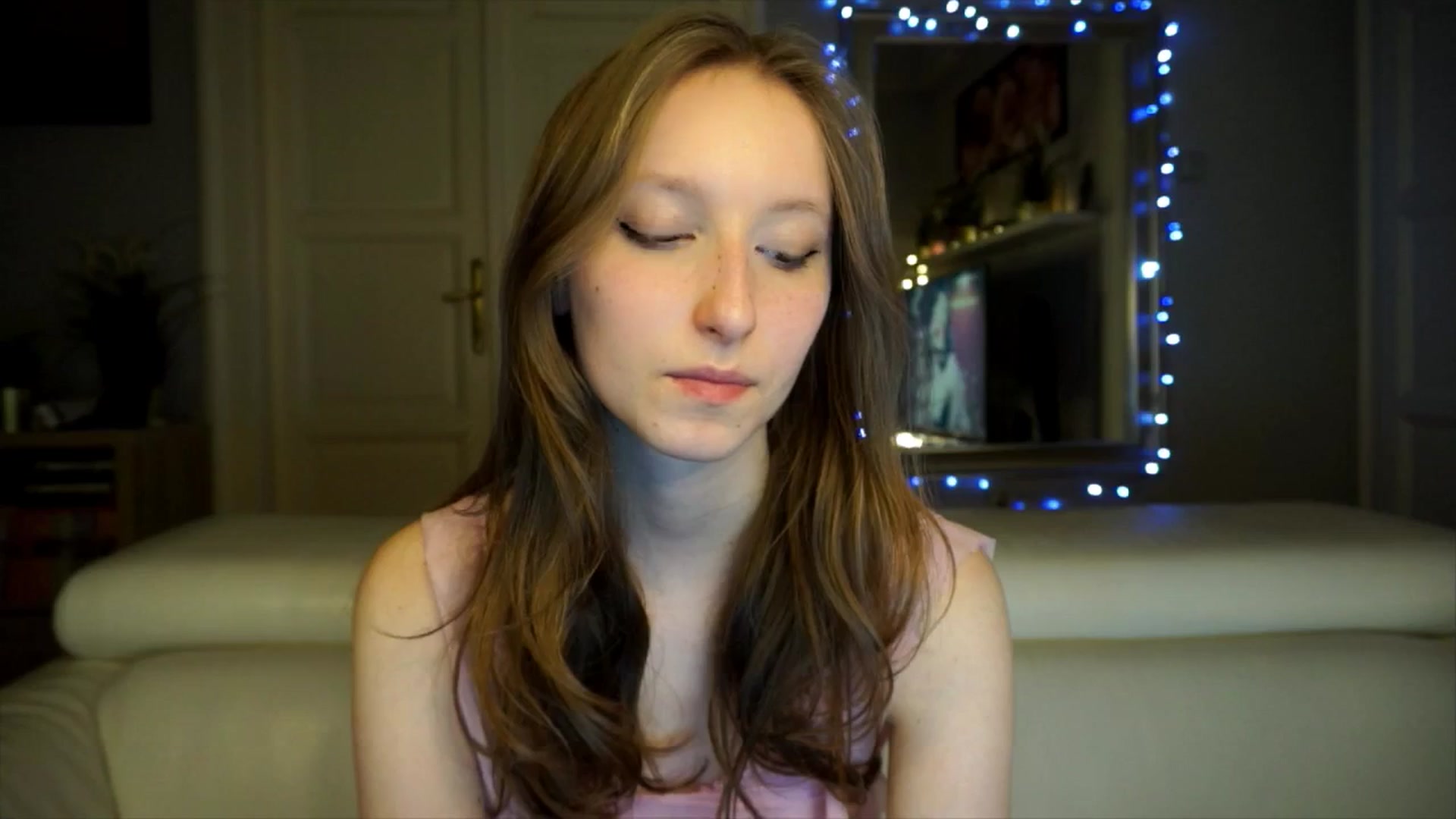 Gallery image thumbnail from Sw33t_g1rl's myfreecams stream on, 02/20/2026, 18:48 image 6 of 20