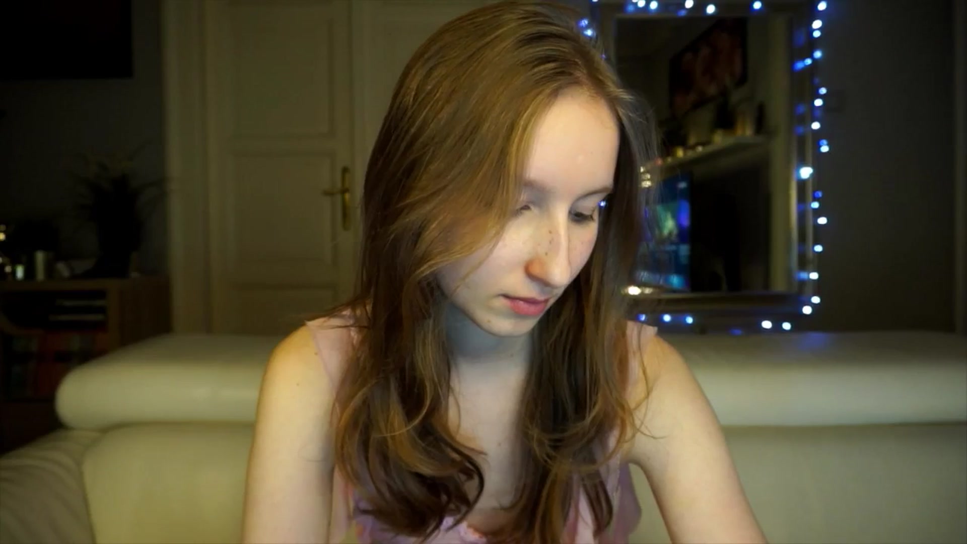 Gallery image thumbnail from Sw33t_g1rl's myfreecams stream on, 02/20/2026, 19:41 image 11 of 20