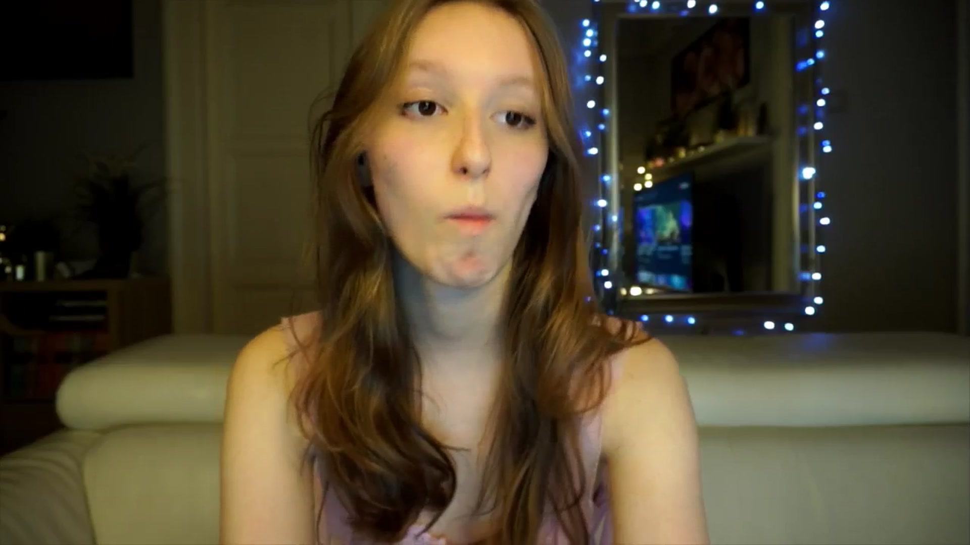 Gallery image thumbnail from Sw33t_g1rl's myfreecams stream on, 02/20/2026, 19:41 image 15 of 20