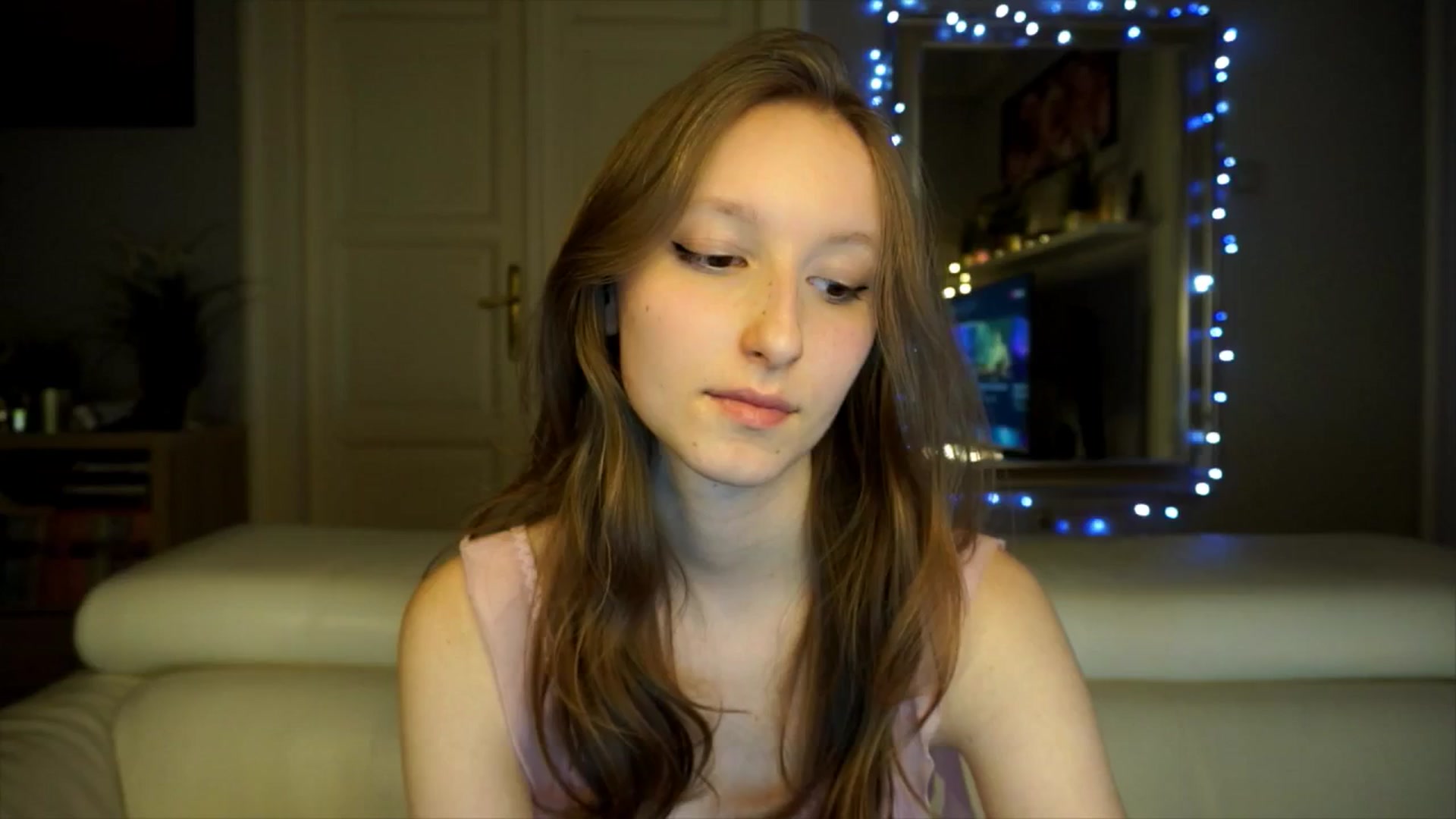 Gallery image thumbnail from Sw33t_g1rl's myfreecams stream on, 02/20/2026, 19:41 image 2 of 20