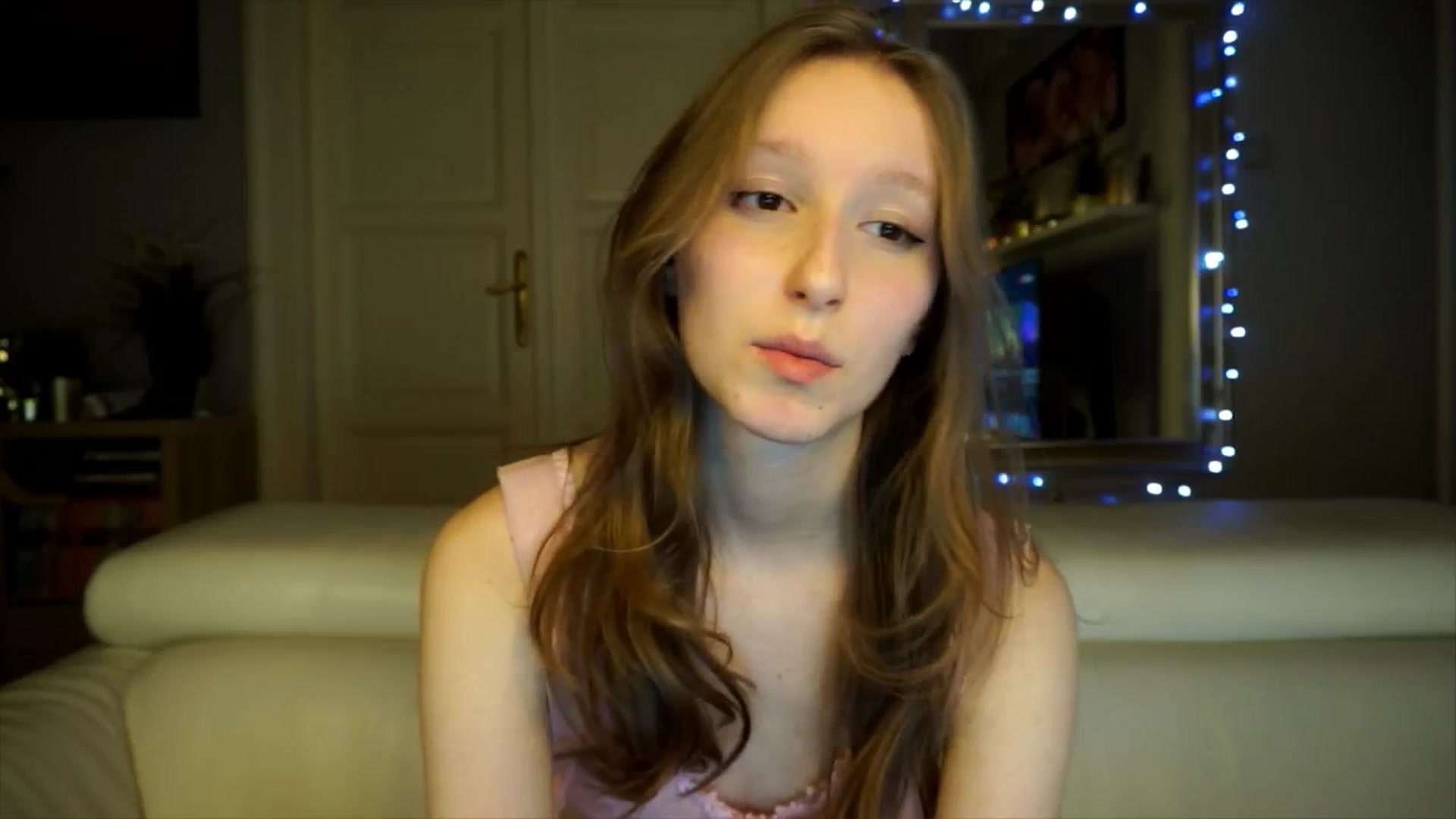 Gallery image thumbnail from Sw33t_g1rl's myfreecams stream on, 02/20/2026, 19:41 image 9 of 20