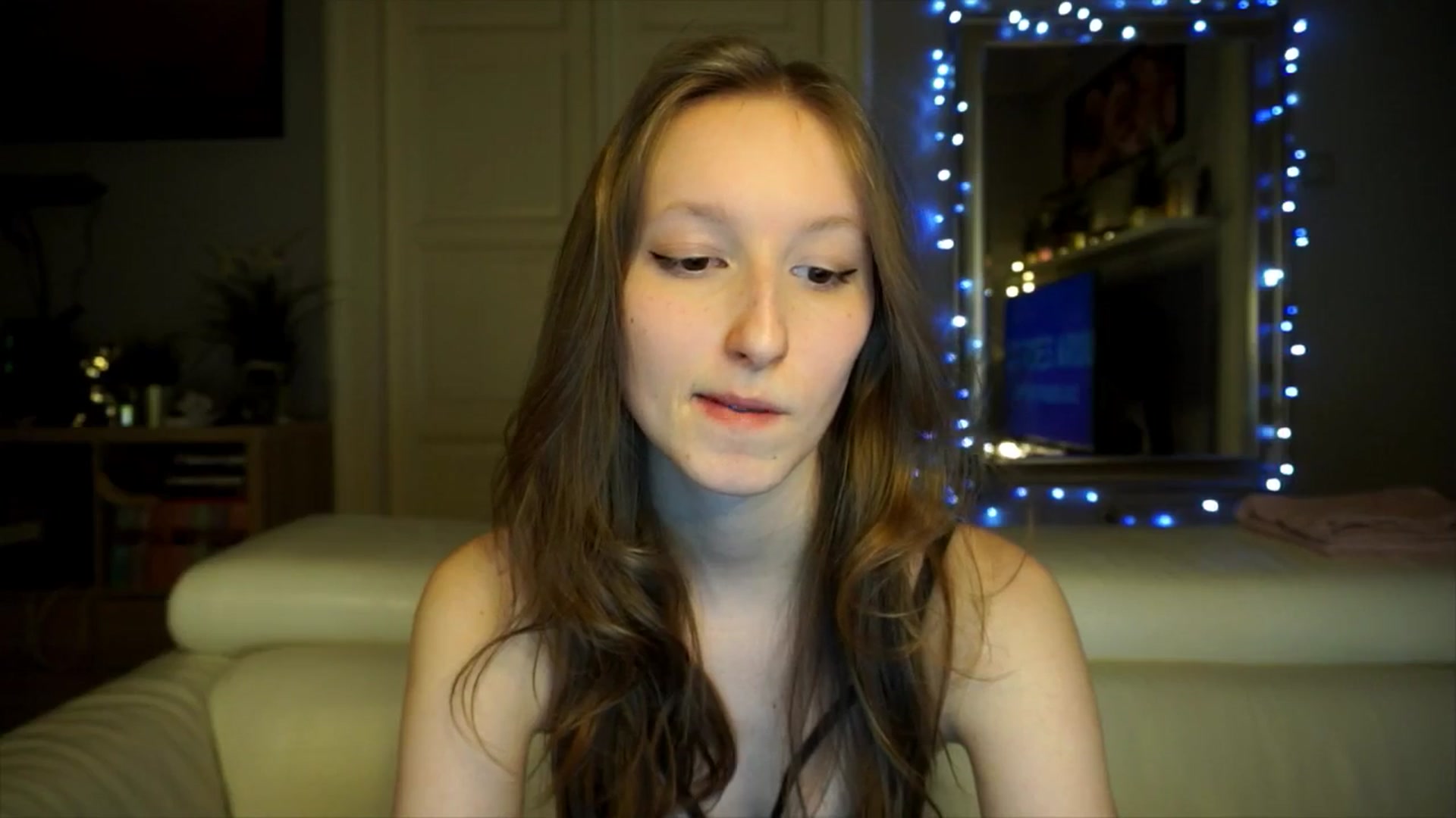 Gallery image thumbnail from Sw33t_g1rl's myfreecams stream on, 02/21/2026, 20:46 image 6 of 20