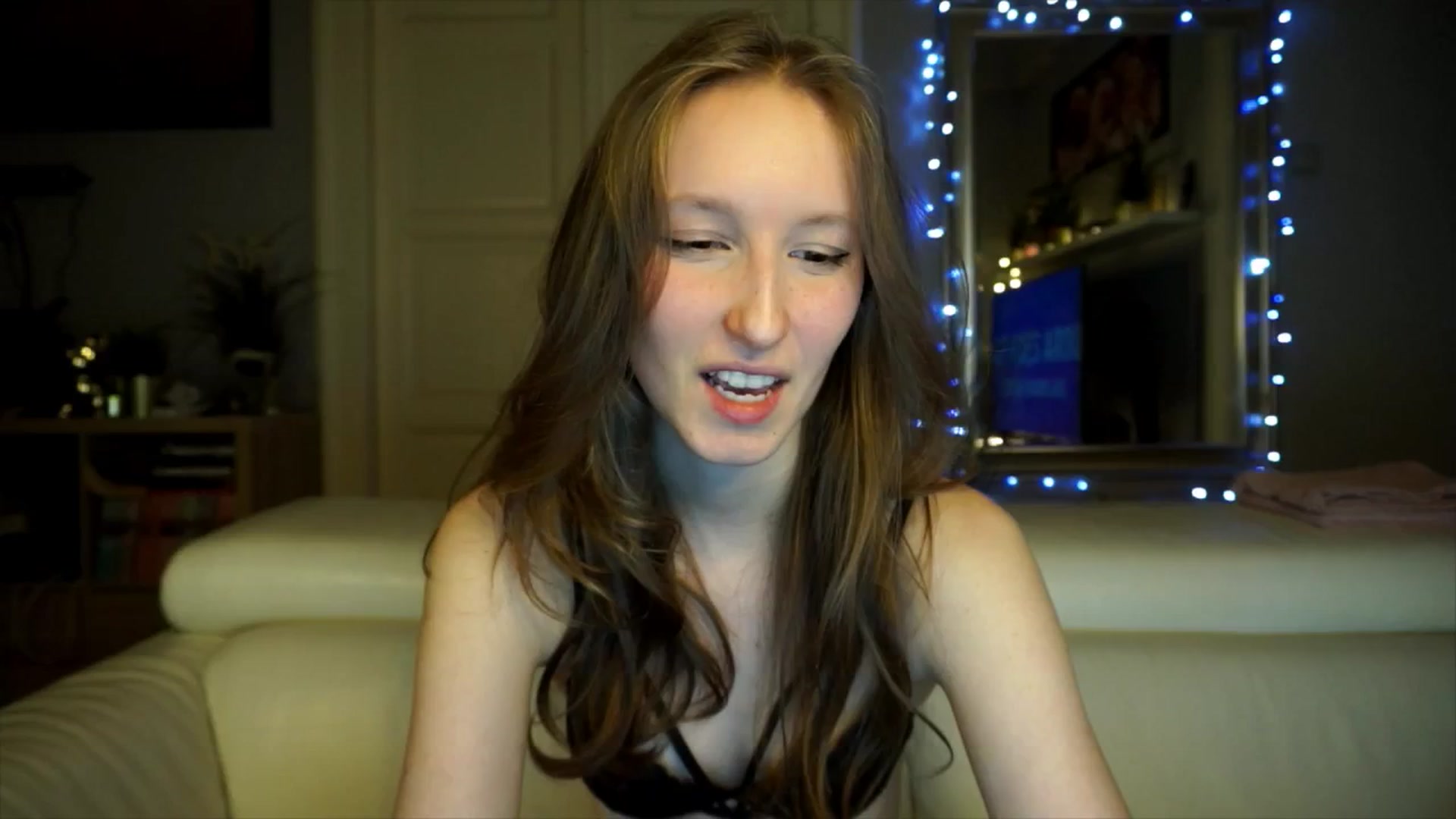 Gallery image thumbnail from Sw33t_g1rl's myfreecams stream on, 02/21/2026, 20:46 image 13 of 20
