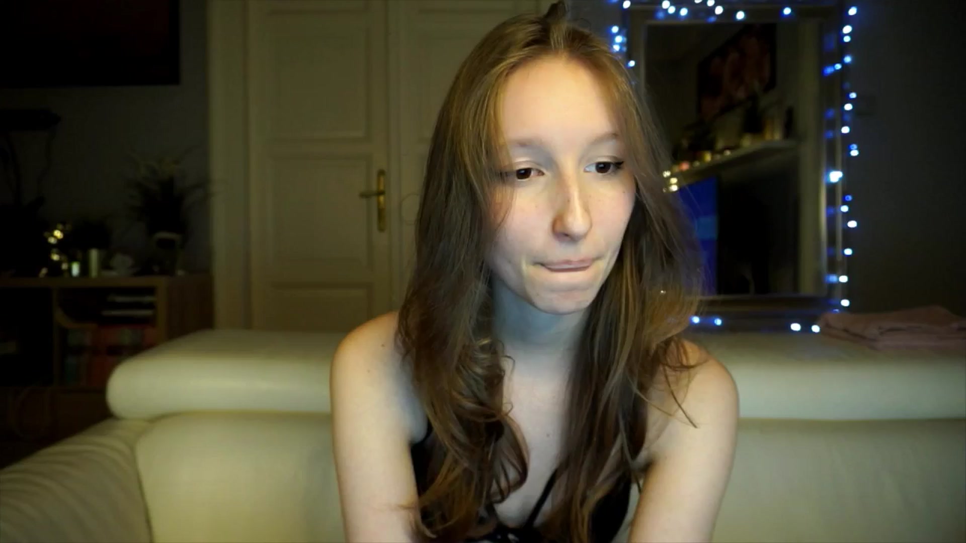 Gallery image thumbnail from Sw33t_g1rl's myfreecams stream on, 02/21/2026, 20:46 image 9 of 20