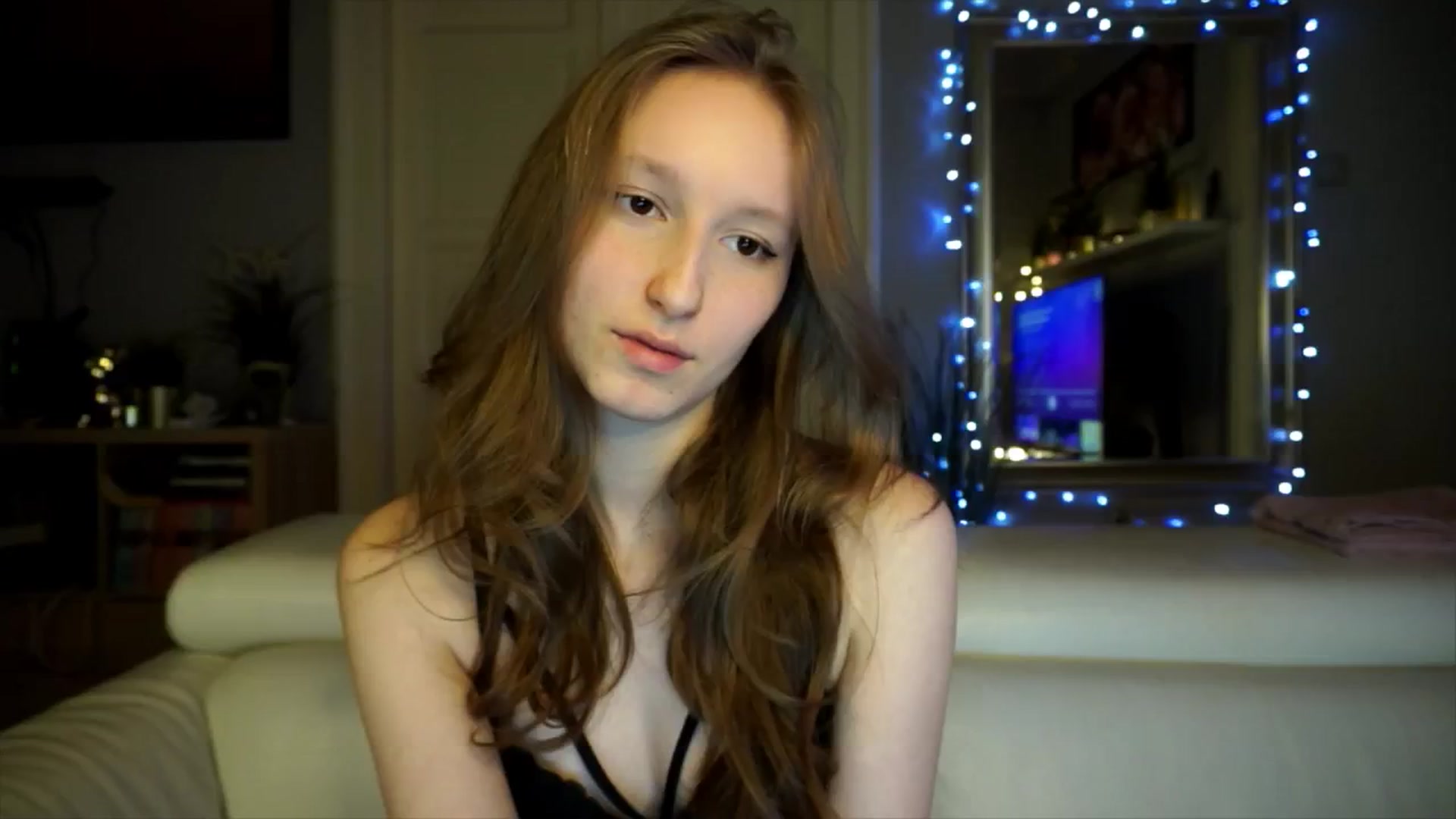 Gallery image thumbnail from Sw33t_g1rl's myfreecams stream on, 02/21/2026, 20:46 image 16 of 20