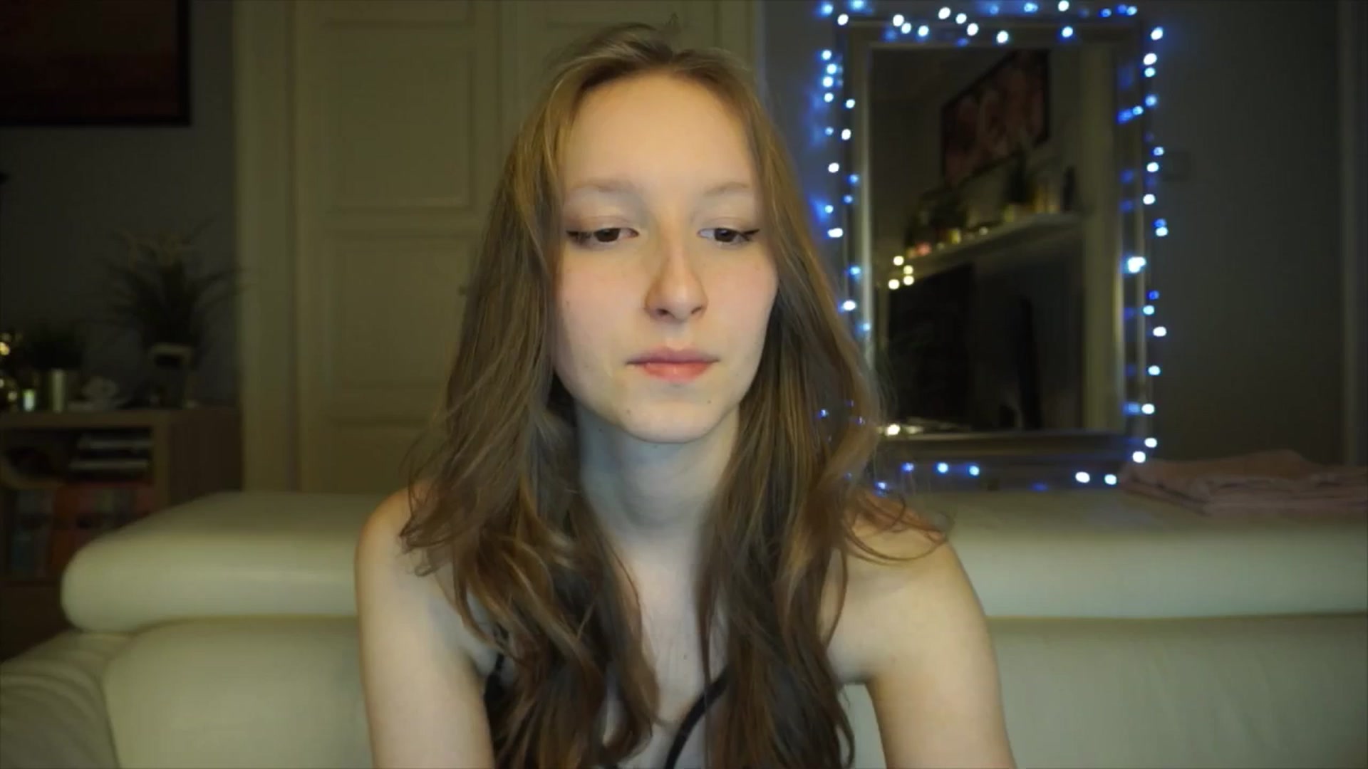 Gallery image thumbnail from Sw33t_g1rl's myfreecams stream on, 02/21/2026, 21:12 image 18 of 20