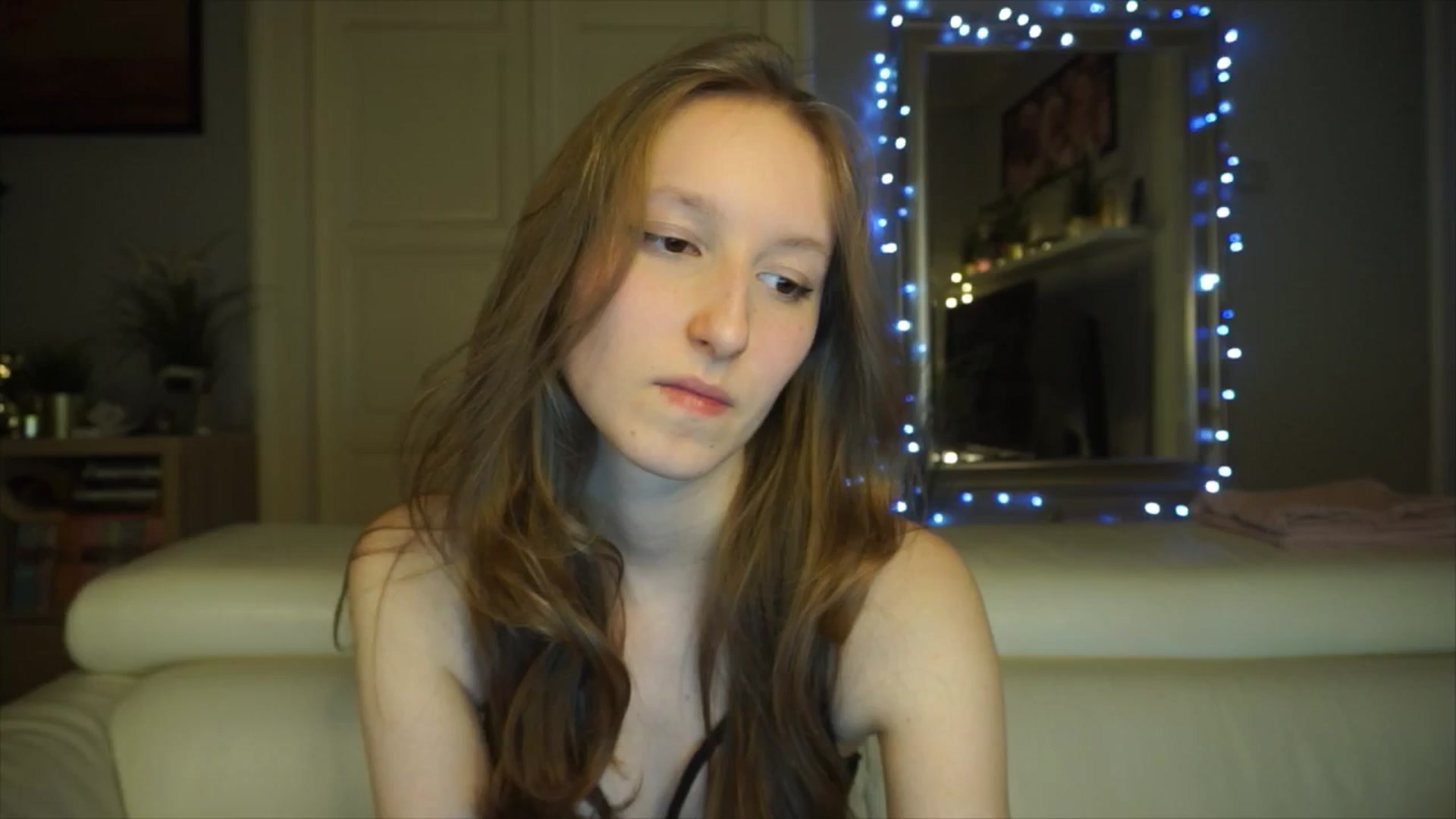 Gallery image thumbnail from Sw33t_g1rl's myfreecams stream on, 02/21/2026, 21:12 image 12 of 20
