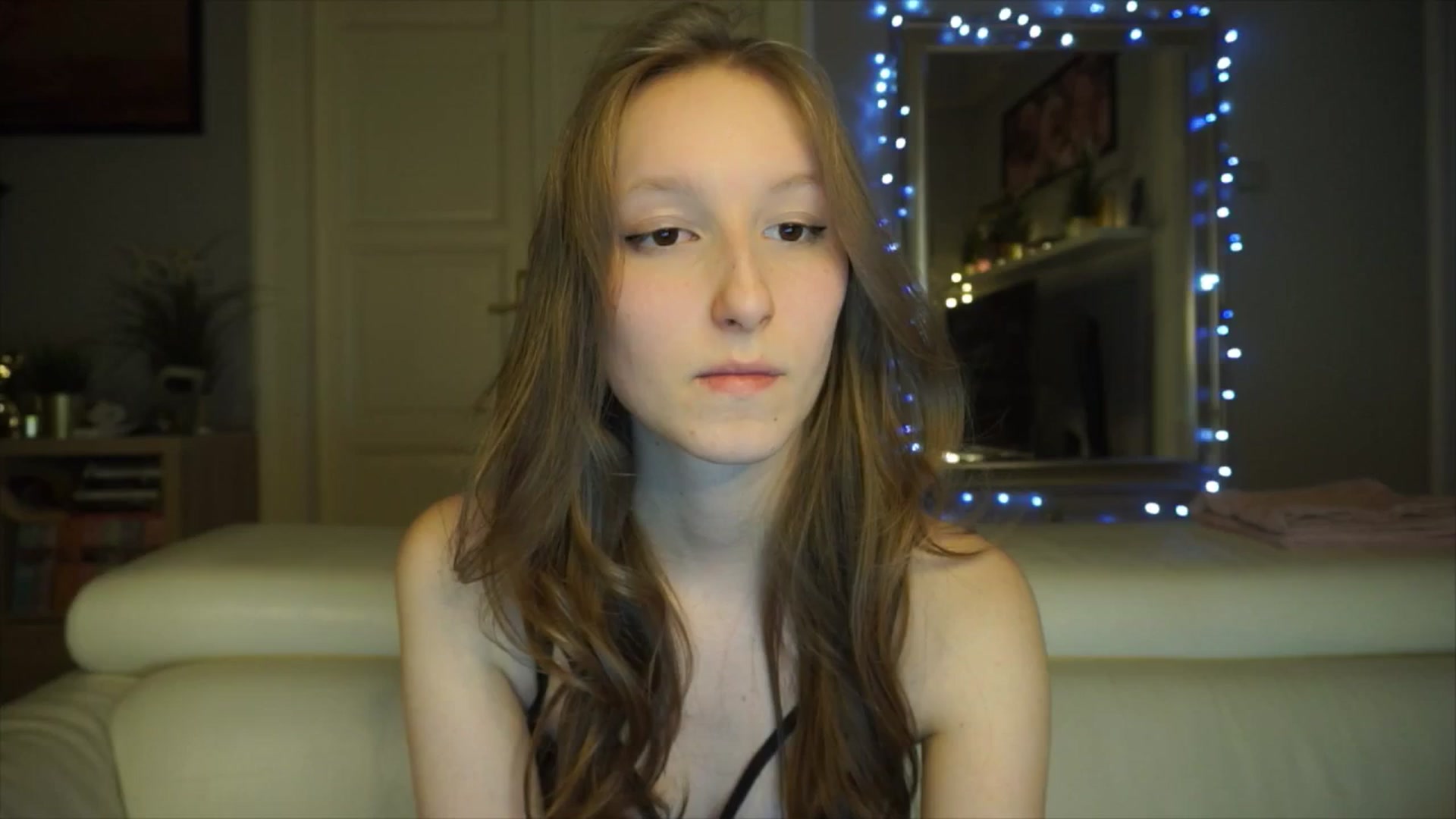Gallery image thumbnail from Sw33t_g1rl's myfreecams stream on, 02/21/2026, 21:12 image 8 of 20