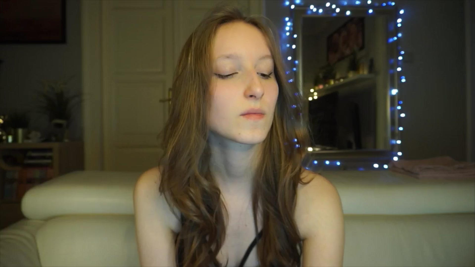 Gallery image thumbnail from Sw33t_g1rl's myfreecams stream on, 02/21/2026, 21:12 image 10 of 20
