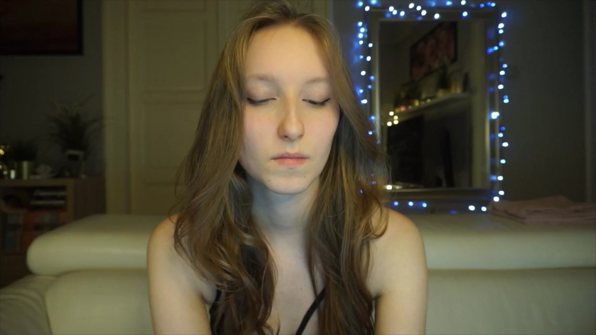 Gallery image thumbnail from Sw33t_g1rl's myfreecams stream on, 02/21/2026, 21:12 image 2 of 20