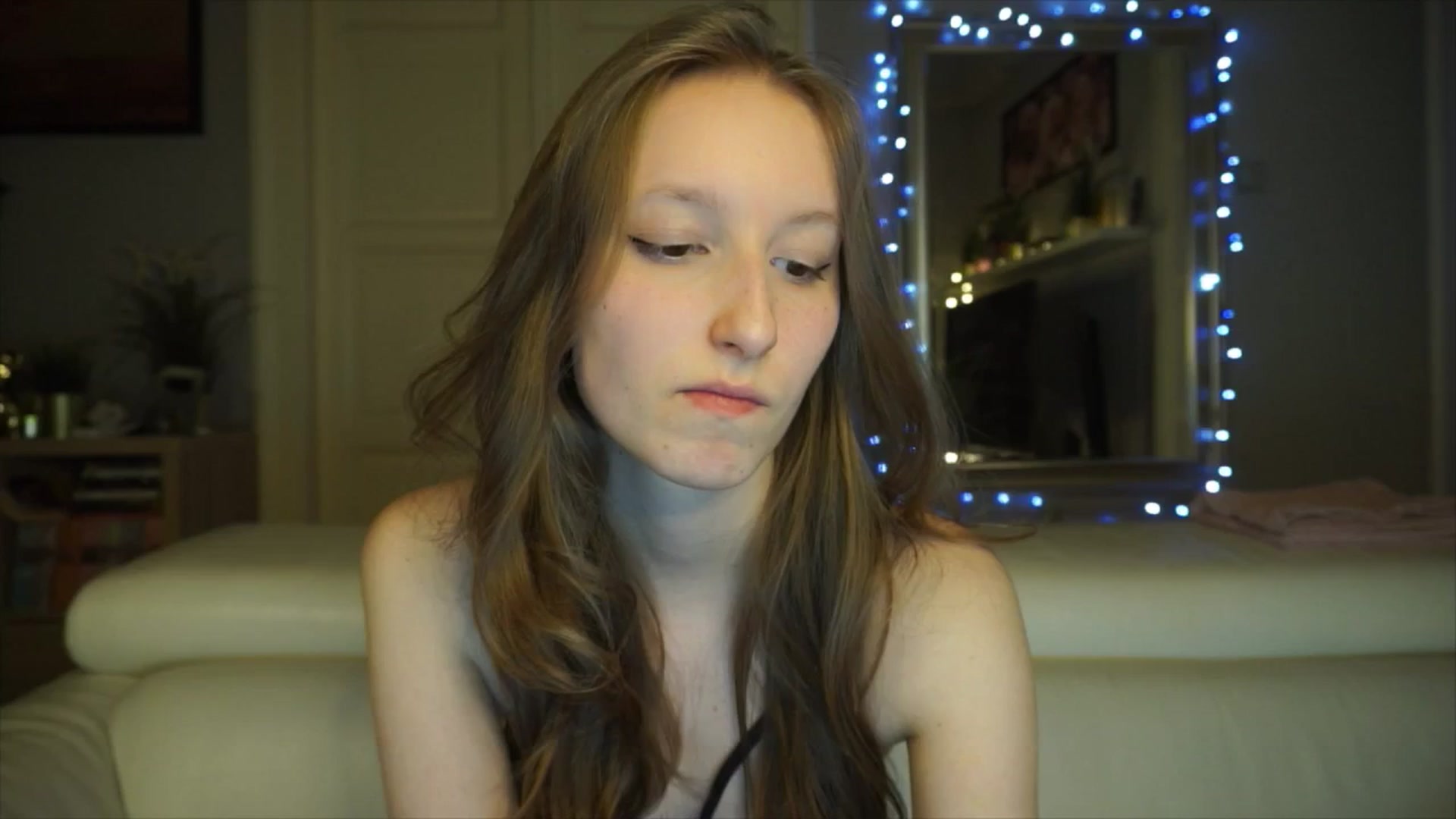 Gallery image thumbnail from Sw33t_g1rl's myfreecams stream on, 02/21/2026, 21:12 image 15 of 20